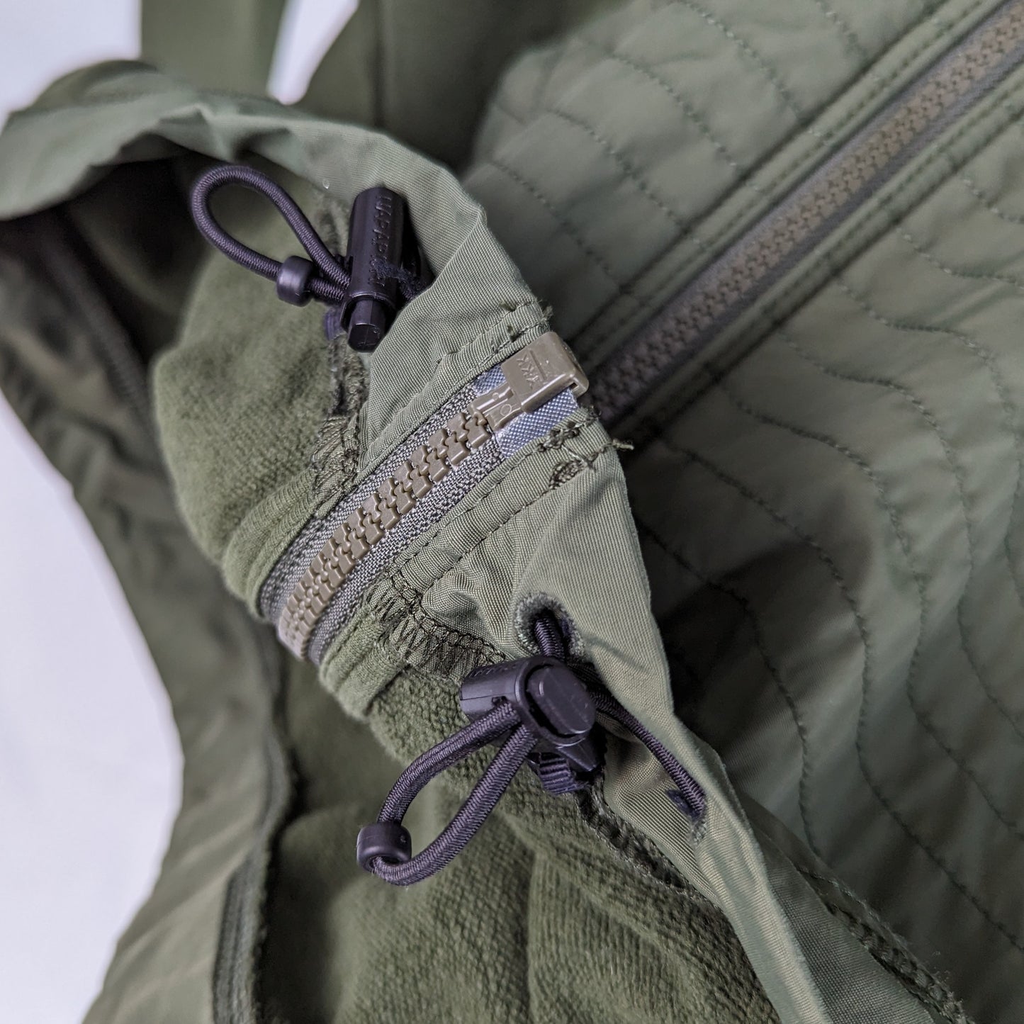 Kuratierter Vintage Onlineshop nachhaltige Secondhand Kleidung online kaufen, Online Shop Vintage, Vintage Online Shop, Second Hand Online Shop, gebraucht, zweite Hand, reused, preloved, Y2K, thriftshop, thriftstore, thrifting, thrift shop, thrift store