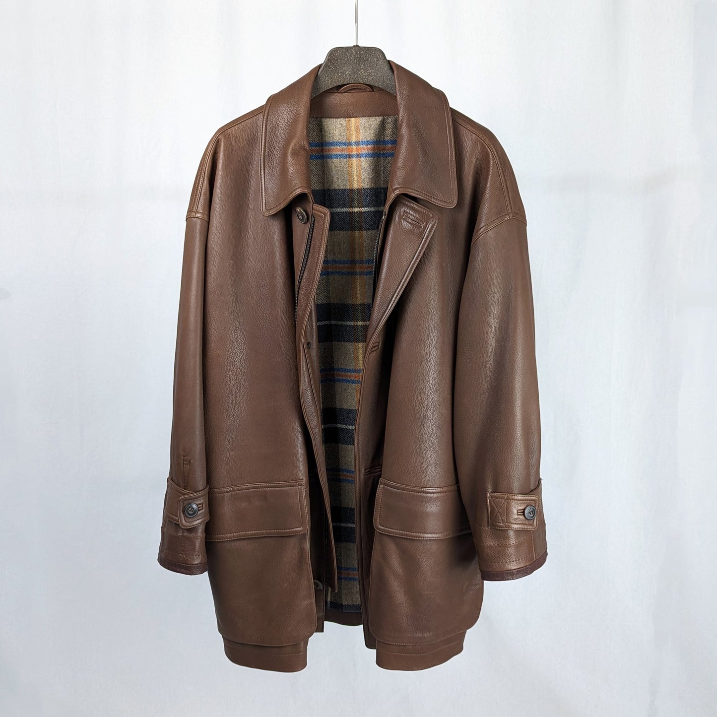 Kuratierter Vintage Onlineshop nachhaltige Secondhand Kleidung online kaufen, Online Shop Vintage, Vintage Online Shop, Second Hand Online Shop, gebraucht, zweite Hand, reused, preloved, Y2K, thriftshop, thriftstore, thrifting, thrift shop, thrift store