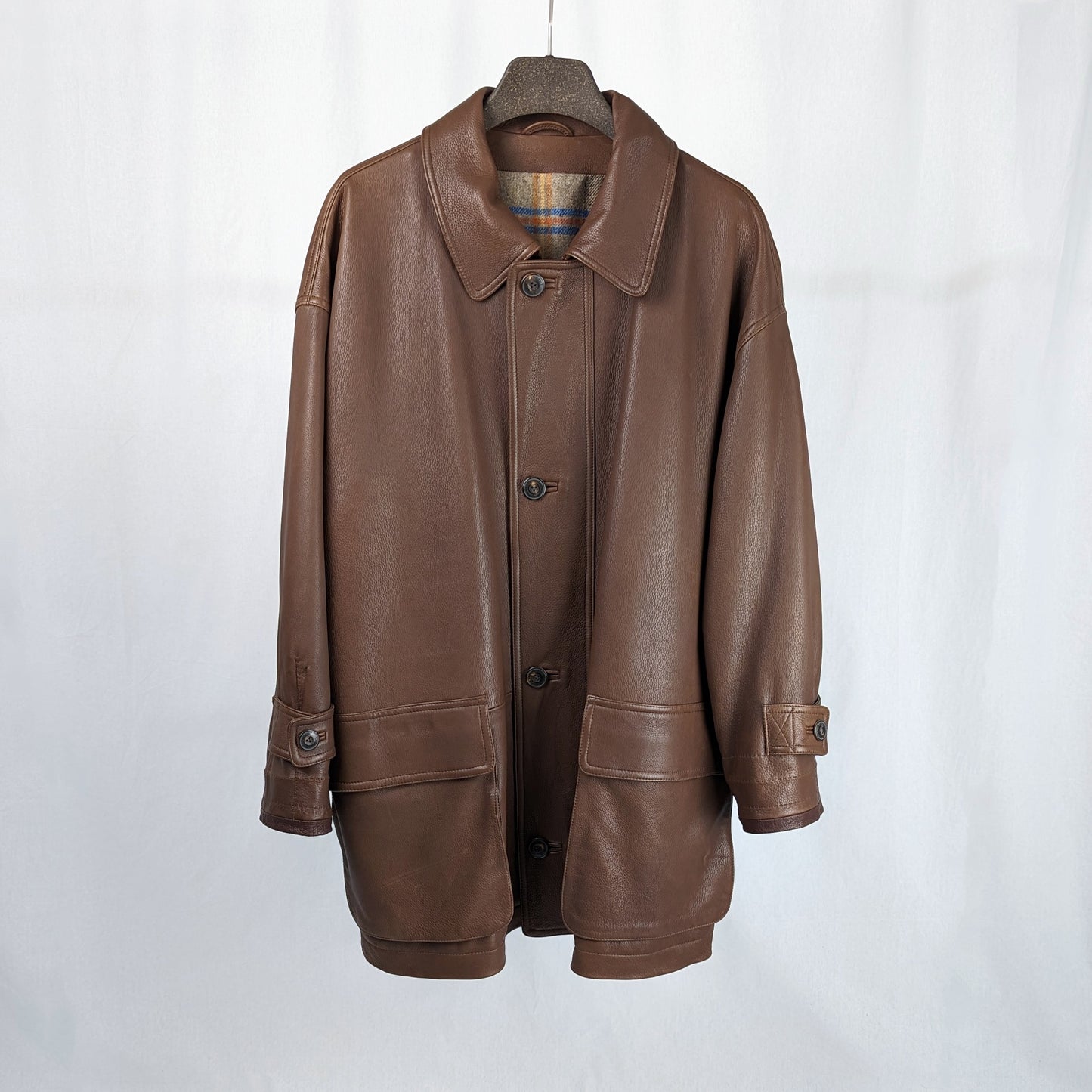 Kuratierter Vintage Onlineshop nachhaltige Secondhand Kleidung online kaufen, Online Shop Vintage, Vintage Online Shop, Second Hand Online Shop, gebraucht, zweite Hand, reused, preloved, Y2K, thriftshop, thriftstore, thrifting, thrift shop, thrift store