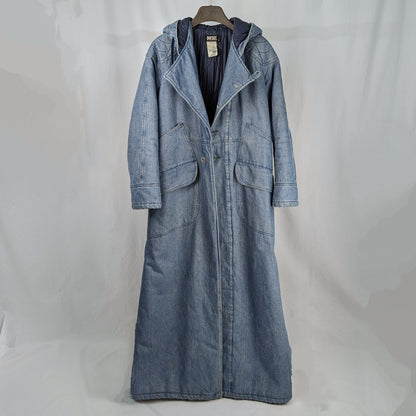 Kuratierter Vintage Onlineshop nachhaltige Secondhand Kleidung online kaufen, Online Shop Vintage, Vintage Online Shop, Second Hand Online Shop, gebraucht, zweite Hand, reused, preloved, Y2K, thriftshop, thriftstore, thrifting, thrift shop, thrift store