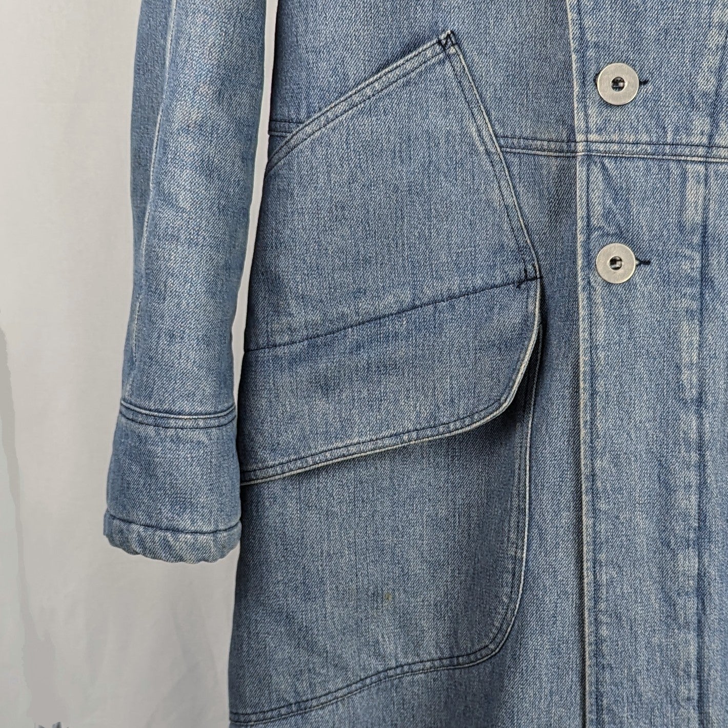 Kuratierter Vintage Onlineshop nachhaltige Secondhand Kleidung online kaufen, Online Shop Vintage, Vintage Online Shop, Second Hand Online Shop, gebraucht, zweite Hand, reused, preloved, Y2K, thriftshop, thriftstore, thrifting, thrift shop, thrift store