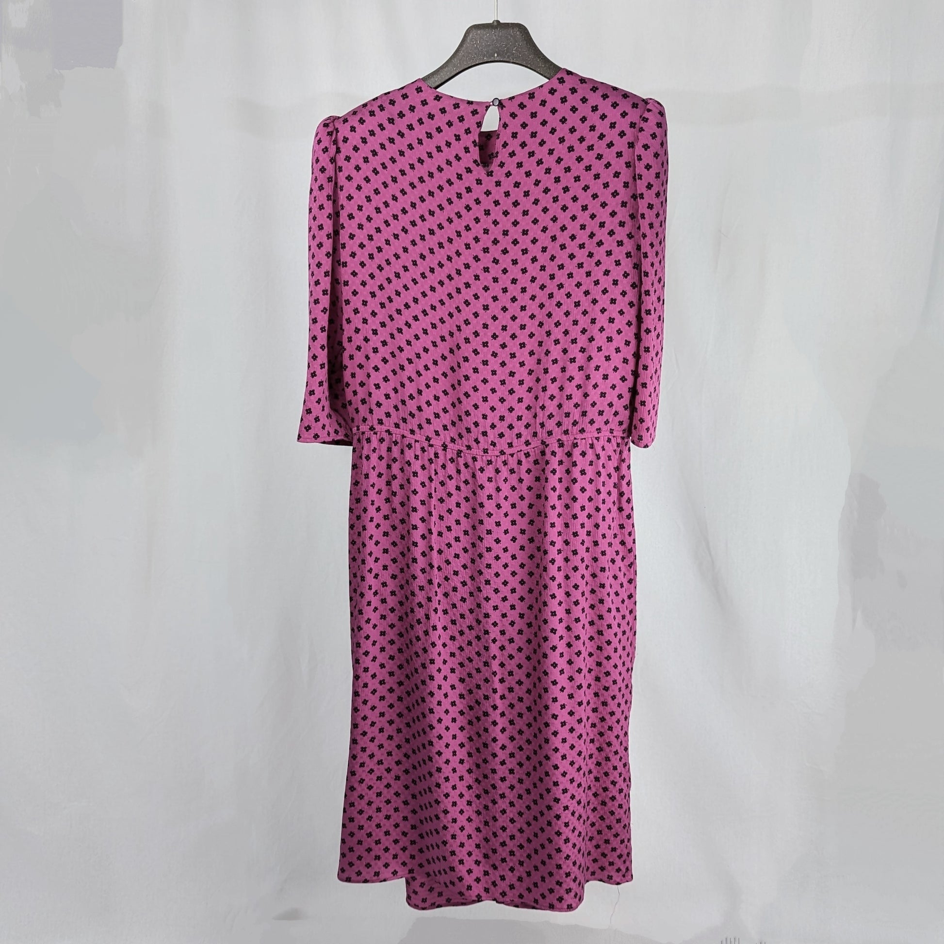 Kuratierter Vintage Onlineshop nachhaltige Secondhand Kleidung online kaufen, Online Shop Vintage, Vintage Online Shop, Second Hand Online Shop, gebraucht, zweite Hand, reused, preloved, Y2K, thriftshop, thriftstore, thrifting, thrift shop, thrift store
