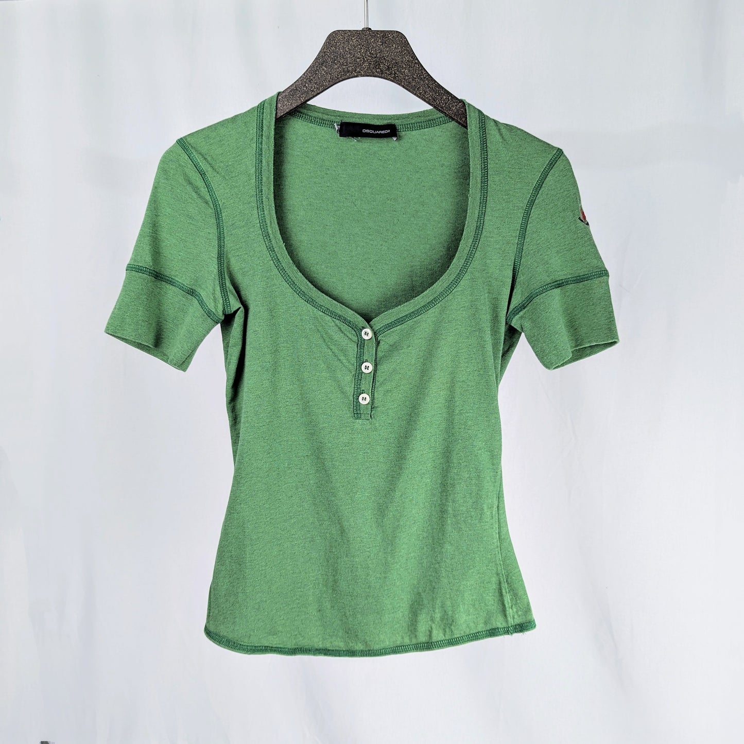 Kuratierter Vintage Onlineshop nachhaltige Secondhand Kleidung online kaufen, Online Shop Vintage, Vintage Online Shop, Second Hand Online Shop, gebraucht, zweite Hand, reused, preloved, Y2K, thriftshop, thriftstore, thrifting, thrift shop, thrift store