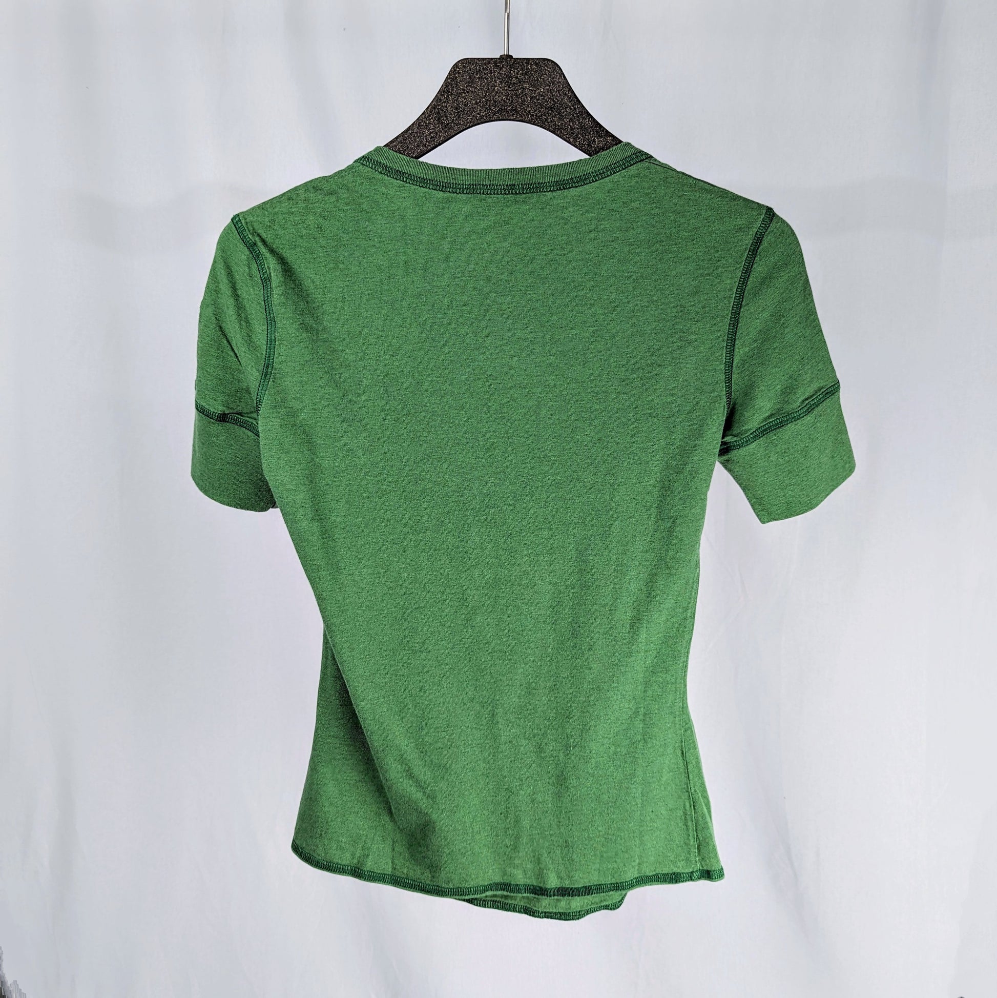 Kuratierter Vintage Onlineshop nachhaltige Secondhand Kleidung online kaufen, Online Shop Vintage, Vintage Online Shop, Second Hand Online Shop, gebraucht, zweite Hand, reused, preloved, Y2K, thriftshop, thriftstore, thrifting, thrift shop, thrift store