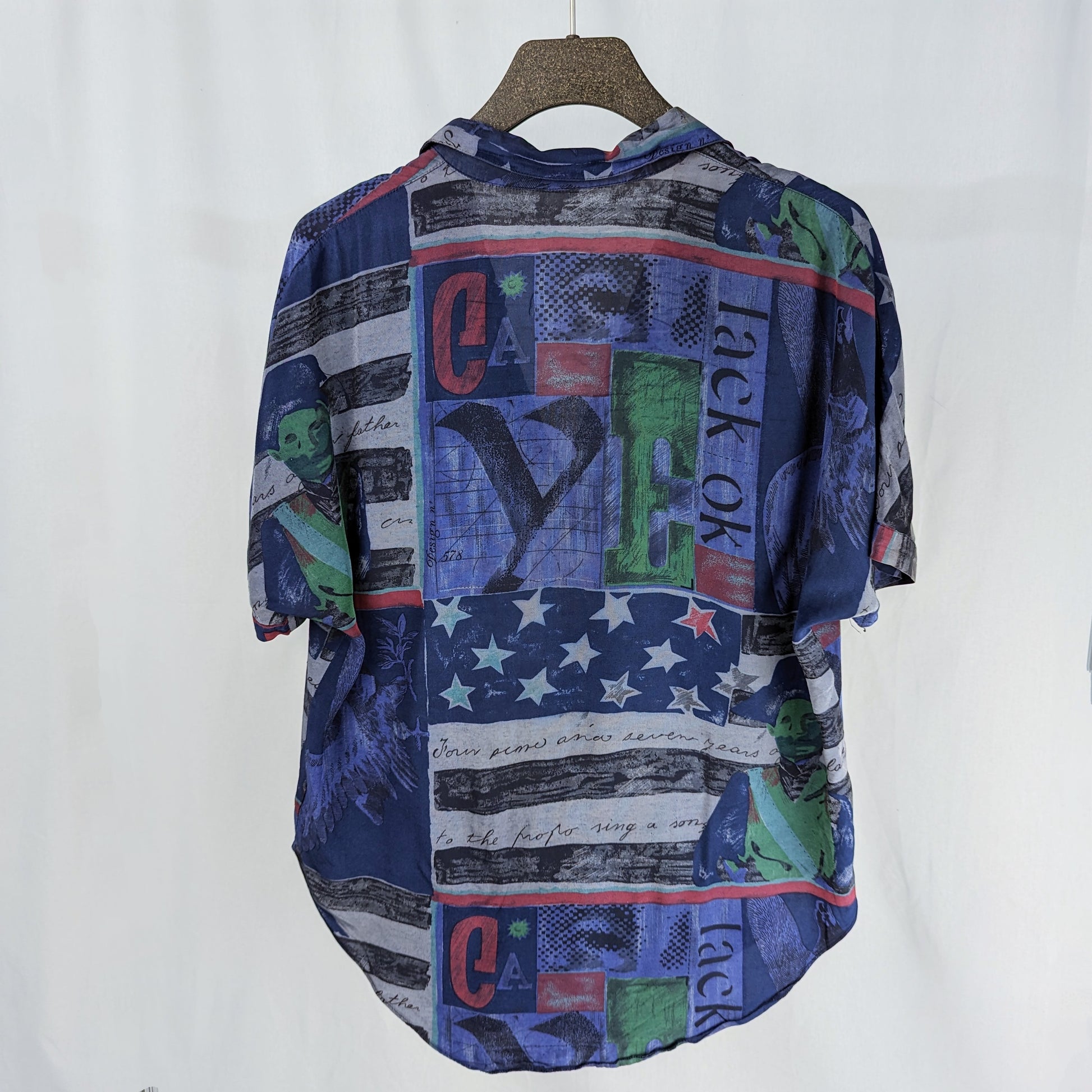 Kuratierter Vintage Onlineshop nachhaltige Secondhand Kleidung online kaufen, Online Shop Vintage, Vintage Online Shop, Second Hand Online Shop, gebraucht, zweite Hand, reused, preloved, Y2K, thriftshop, thriftstore, thrifting, thrift shop, thrift store