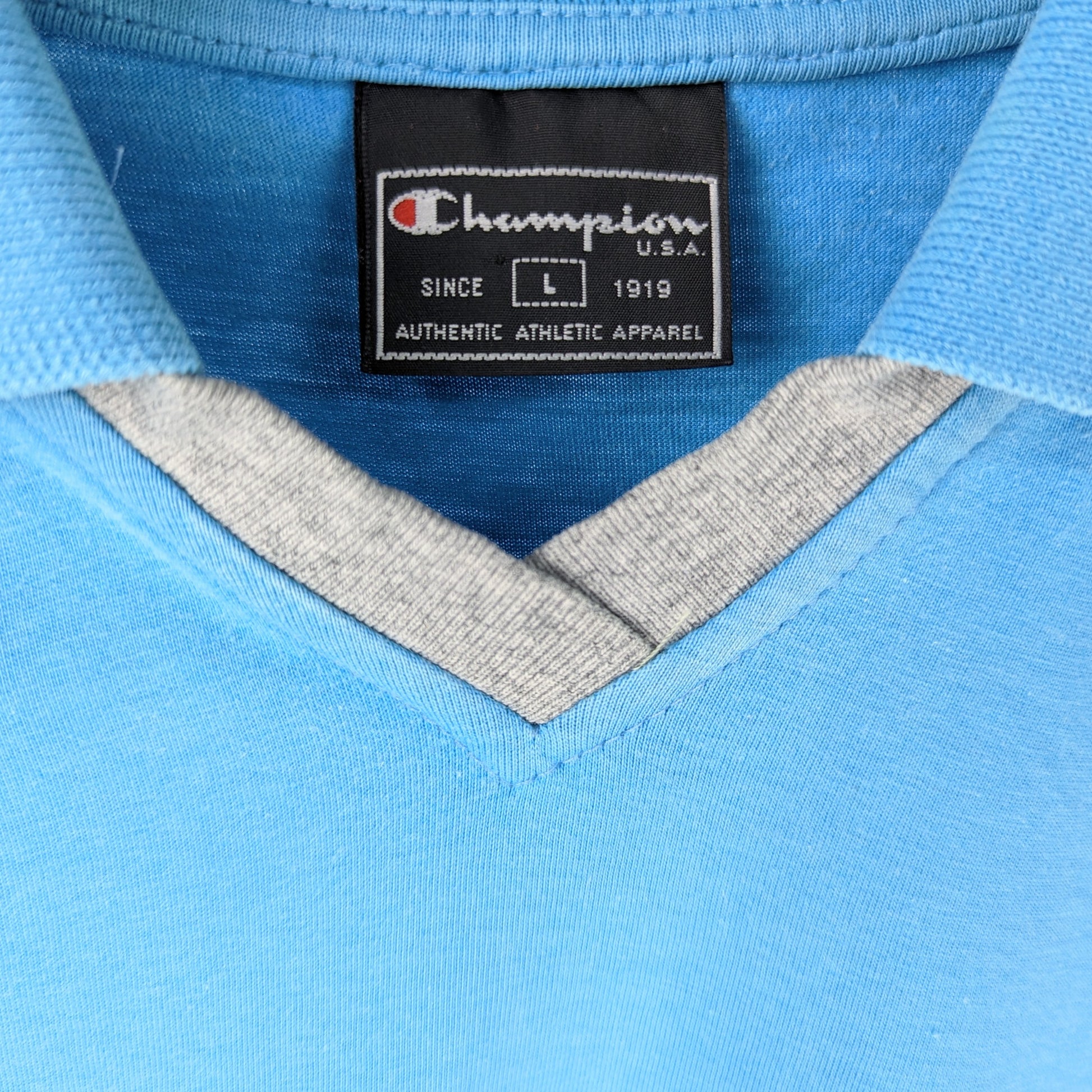 Kuratierter Vintage Onlineshop nachhaltige Secondhand Kleidung online kaufen, Online Shop Vintage, Vintage Online Shop, Second Hand Online Shop, gebraucht, zweite Hand, reused, preloved, Y2K, thriftshop, thriftstore, thrifting, thrift shop, thrift store
