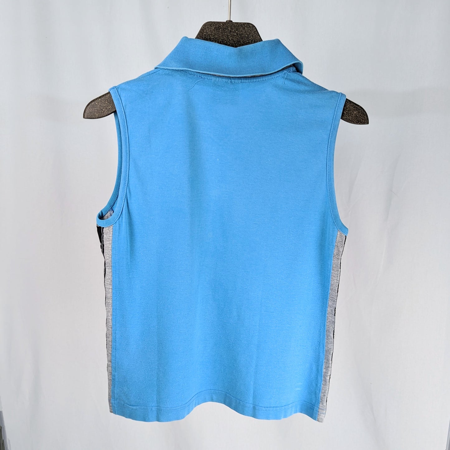 Kuratierter Vintage Onlineshop nachhaltige Secondhand Kleidung online kaufen, Online Shop Vintage, Vintage Online Shop, Second Hand Online Shop, gebraucht, zweite Hand, reused, preloved, Y2K, thriftshop, thriftstore, thrifting, thrift shop, thrift store