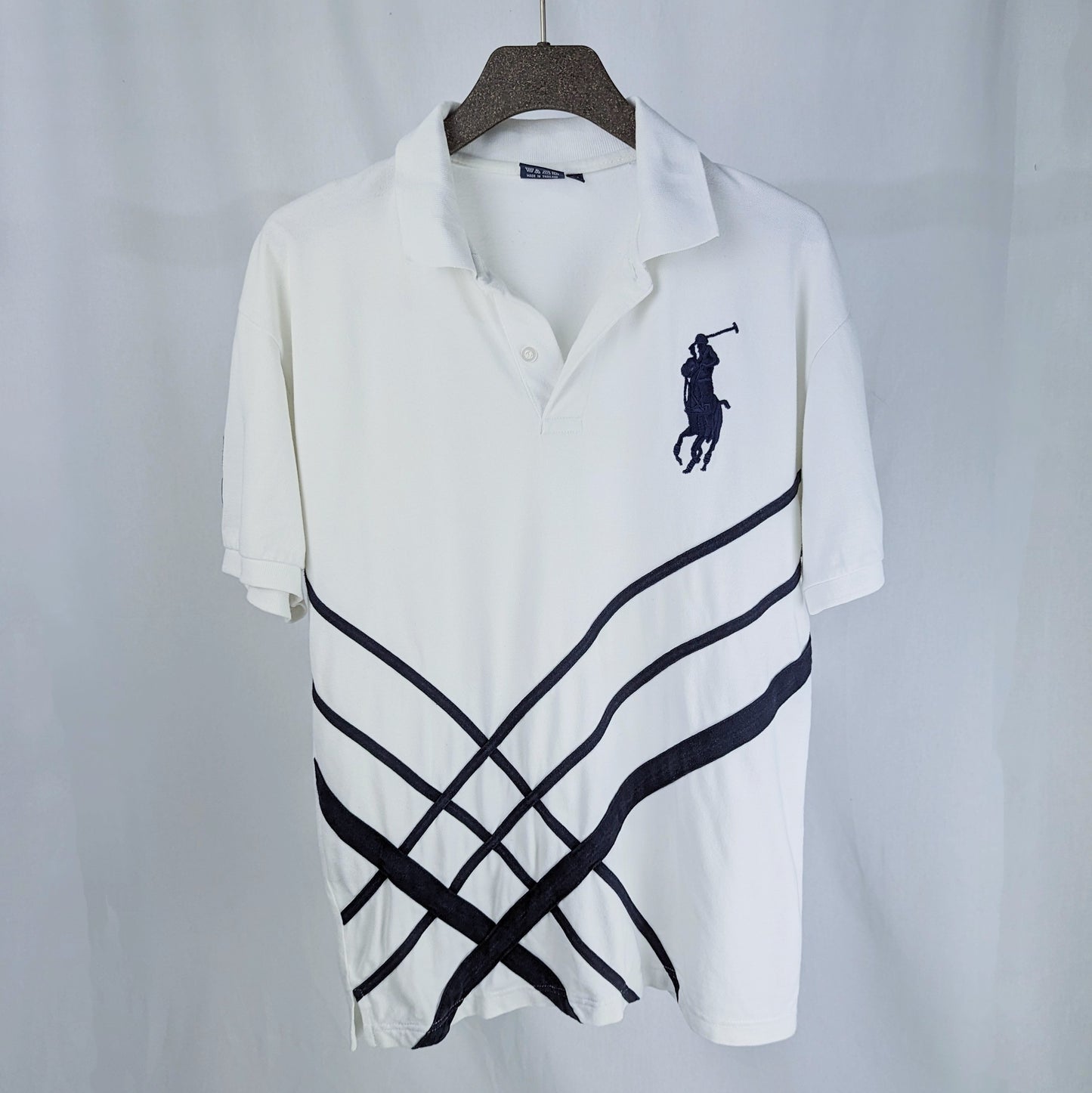 Kuratierter Vintage Onlineshop nachhaltige Secondhand Kleidung online kaufen, Online Shop Vintage, Vintage Online Shop, Second Hand Online Shop, gebraucht, zweite Hand, reused, preloved, Y2K, thriftshop, thriftstore, thrifting, thrift shop, thrift store