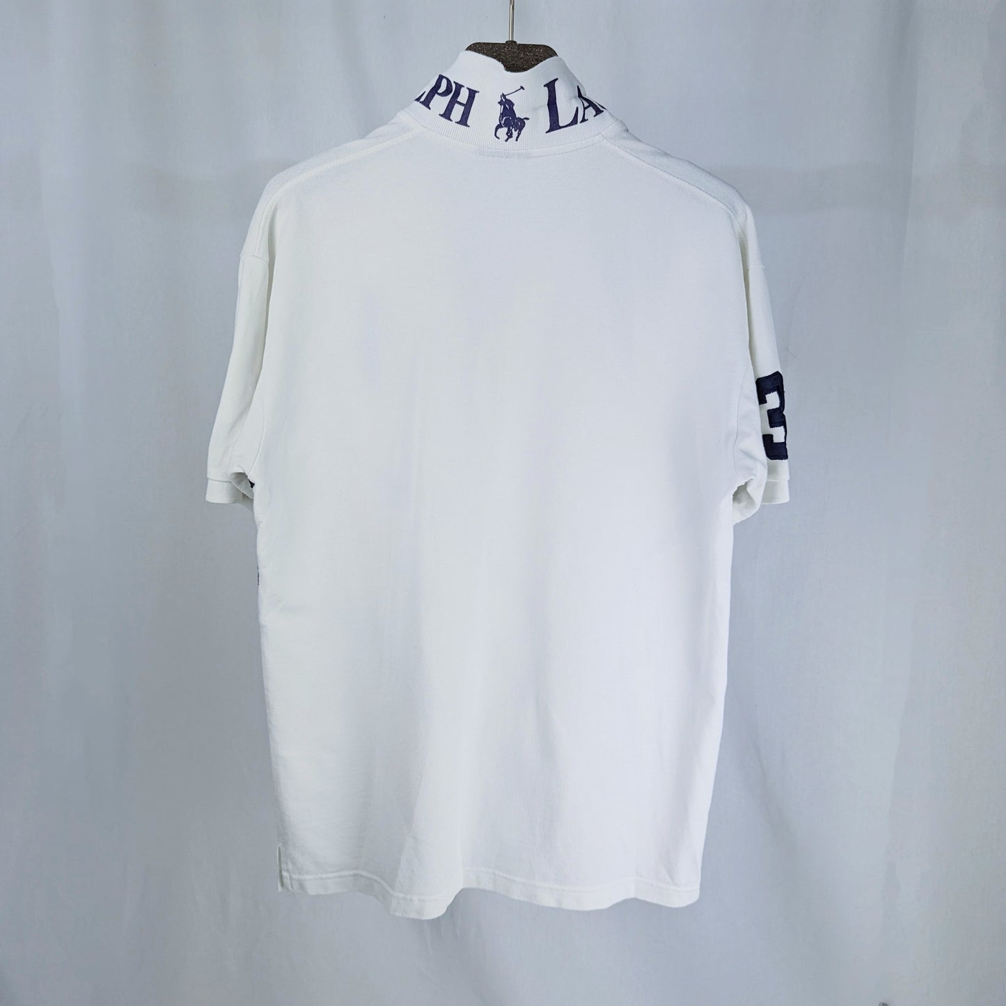 Kuratierter Vintage Onlineshop nachhaltige Secondhand Kleidung online kaufen, Online Shop Vintage, Vintage Online Shop, Second Hand Online Shop, gebraucht, zweite Hand, reused, preloved, Y2K, thriftshop, thriftstore, thrifting, thrift shop, thrift store