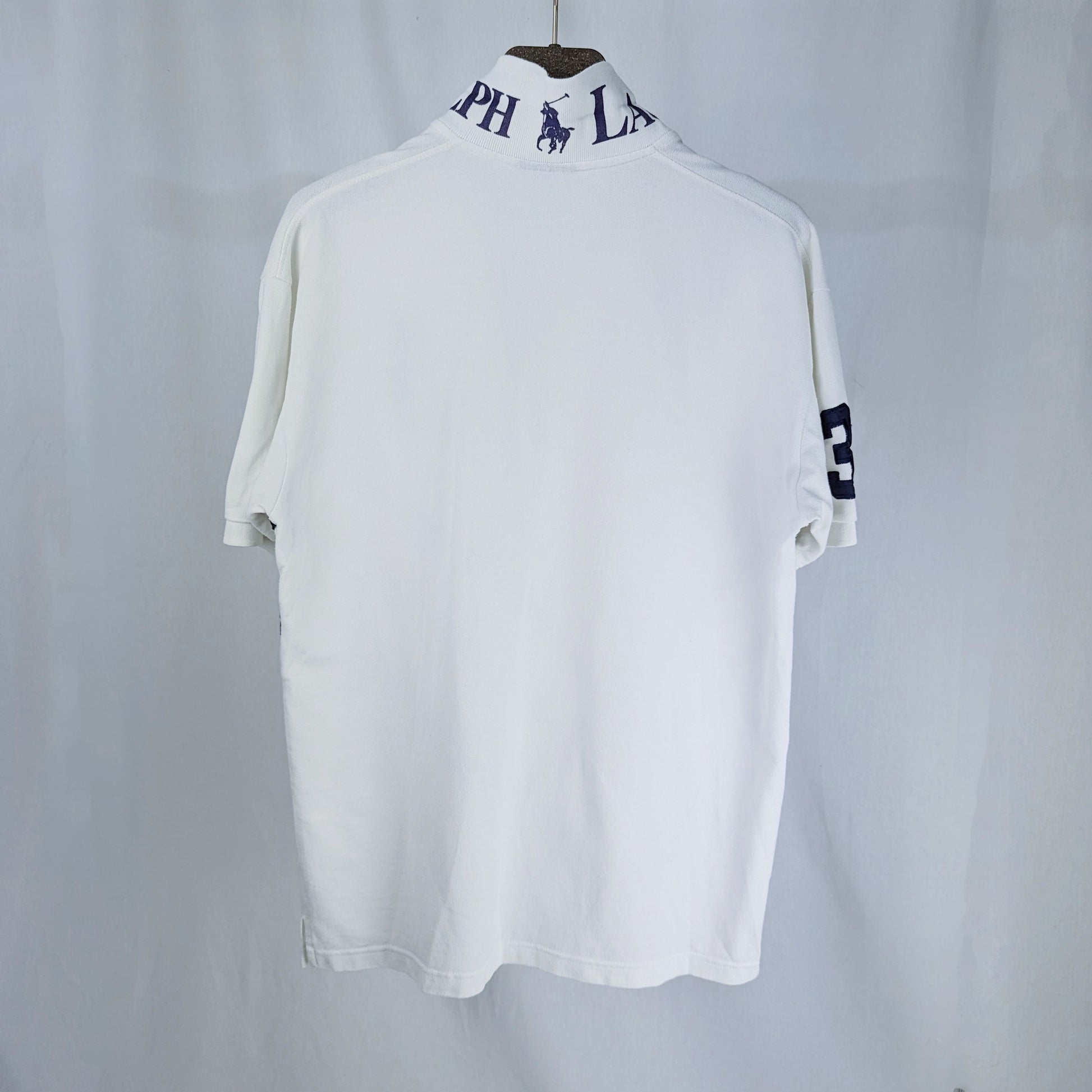 Kuratierter Vintage Onlineshop nachhaltige Secondhand Kleidung online kaufen, Online Shop Vintage, Vintage Online Shop, Second Hand Online Shop, gebraucht, zweite Hand, reused, preloved, Y2K, thriftshop, thriftstore, thrifting, thrift shop, thrift store