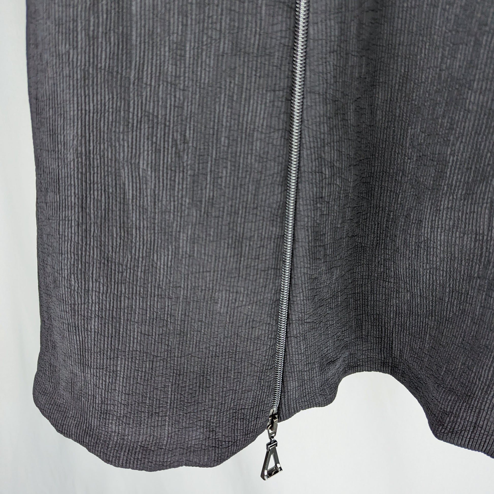 Kuratierter Vintage Onlineshop nachhaltige Secondhand Kleidung online kaufen, Online Shop Vintage, Vintage Online Shop, Second Hand Online Shop, gebraucht, zweite Hand, reused, preloved, Y2K, thriftshop, thriftstore, thrifting, thrift shop, thrift store