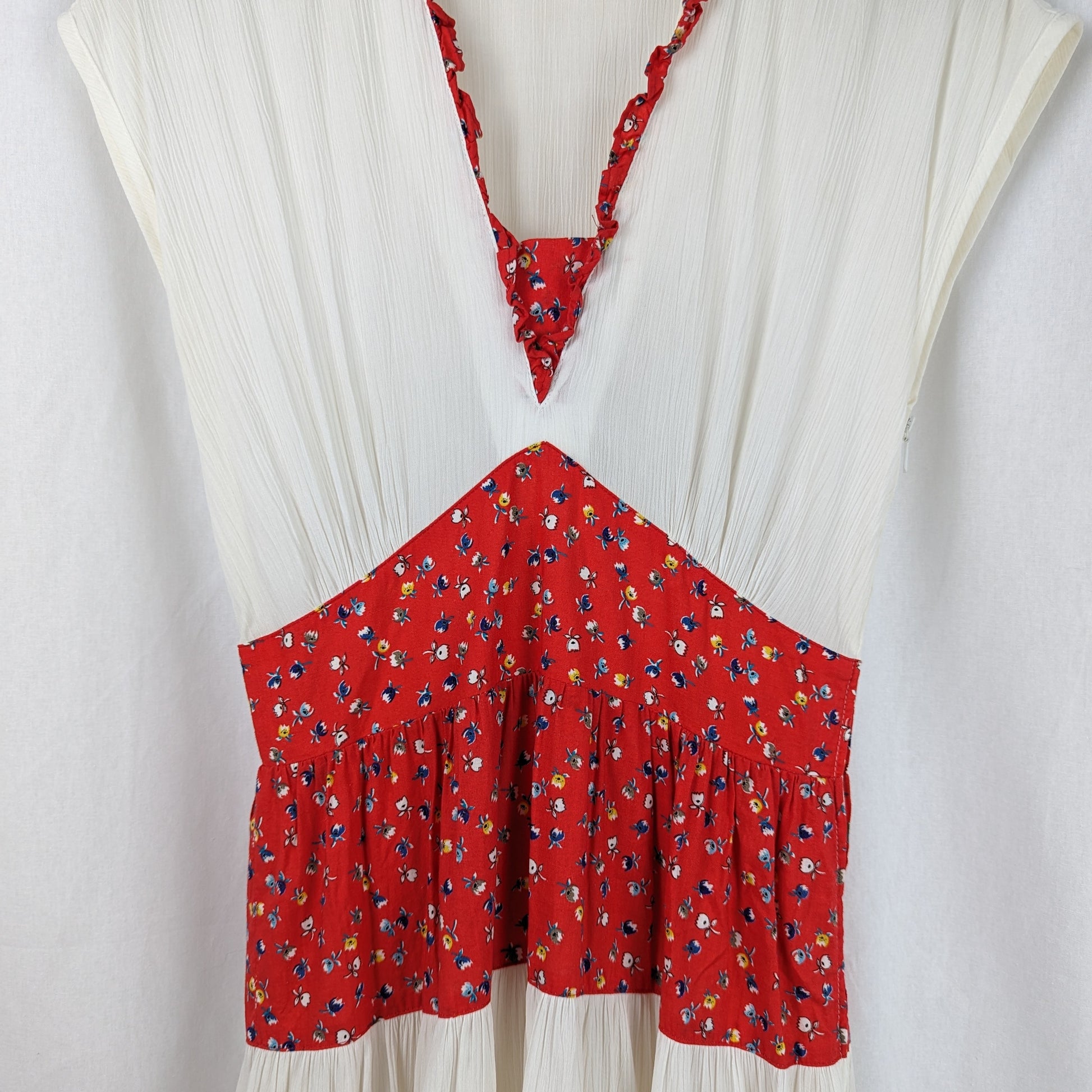 Kuratierter Vintage Onlineshop nachhaltige Secondhand Kleidung online kaufen, Online Shop Vintage, Vintage Online Shop, Second Hand Online Shop, gebraucht, zweite Hand, reused, preloved, Y2K, thriftshop, thriftstore, thrifting, thrift shop, thrift store