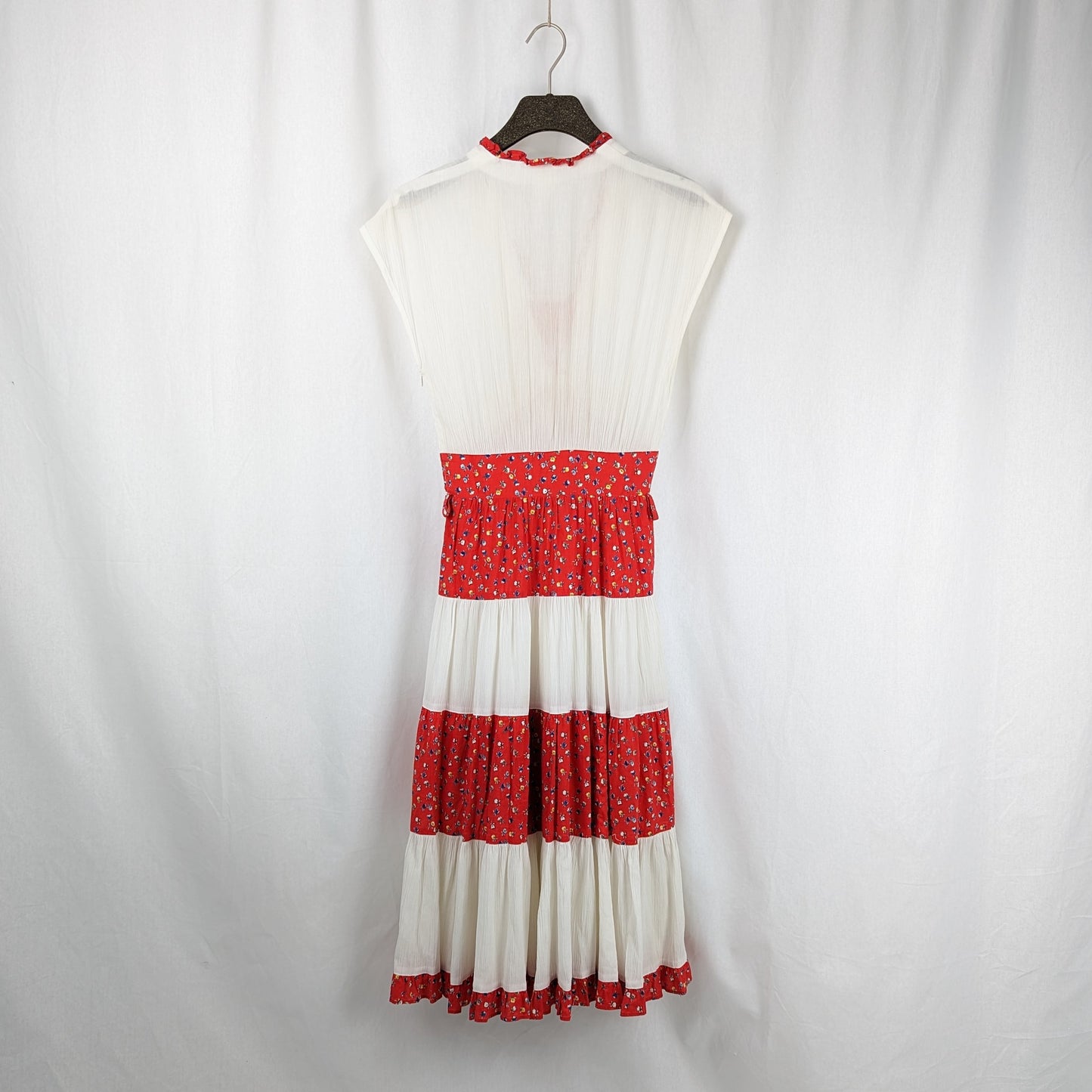 Kuratierter Vintage Onlineshop nachhaltige Secondhand Kleidung online kaufen, Online Shop Vintage, Vintage Online Shop, Second Hand Online Shop, gebraucht, zweite Hand, reused, preloved, Y2K, thriftshop, thriftstore, thrifting, thrift shop, thrift store