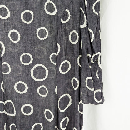 Kuratierter Vintage Onlineshop nachhaltige Secondhand Kleidung online kaufen, Online Shop Vintage, Vintage Online Shop, Second Hand Online Shop, gebraucht, zweite Hand, reused, preloved, Y2K, thriftshop, thriftstore, thrifting, thrift shop, thrift store