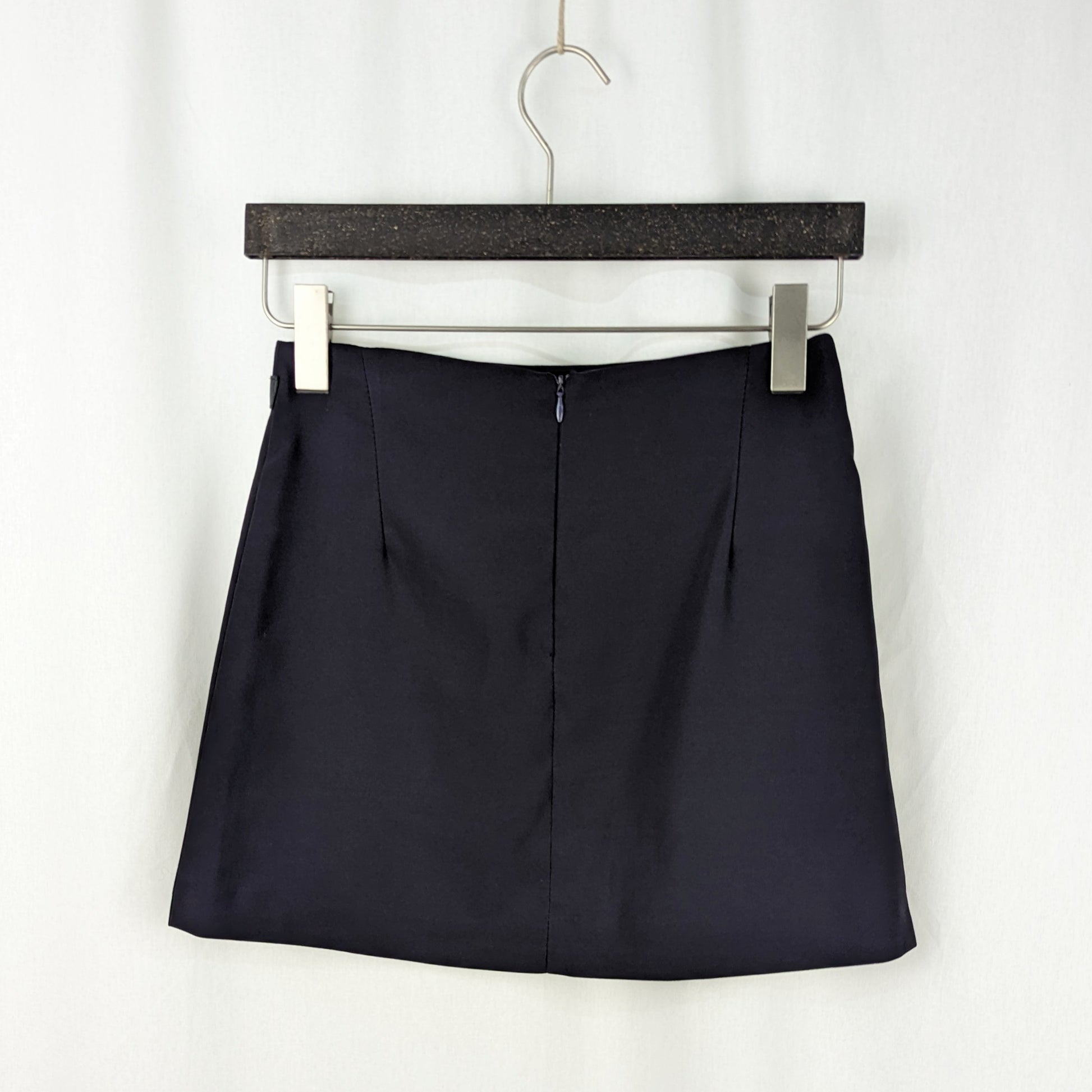Kuratierter Vintage Onlineshop nachhaltige Secondhand Kleidung online kaufen, Online Shop Vintage, Vintage Online Shop, Second Hand Online Shop, gebraucht, zweite Hand, reused, preloved, Y2K, thriftshop, thriftstore, thrifting, thrift shop, thrift store