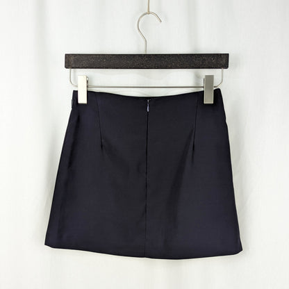 Kuratierter Vintage Onlineshop nachhaltige Secondhand Kleidung online kaufen, Online Shop Vintage, Vintage Online Shop, Second Hand Online Shop, gebraucht, zweite Hand, reused, preloved, Y2K, thriftshop, thriftstore, thrifting, thrift shop, thrift store