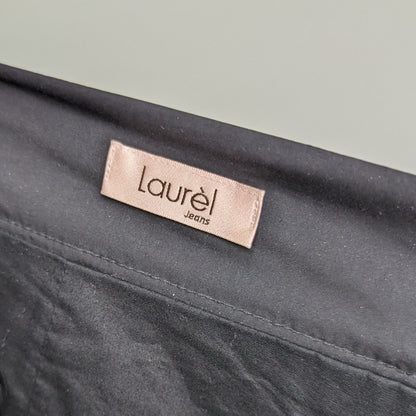 Kuratierter Vintage Onlineshop nachhaltige Secondhand Kleidung online kaufen, Online Shop Vintage, Vintage Online Shop, Second Hand Online Shop, gebraucht, zweite Hand, reused, preloved, Y2K, thriftshop, thriftstore, thrifting, thrift shop, thrift store