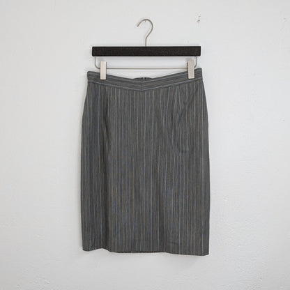 Kuratierter Vintage Onlineshop nachhaltige Secondhand Kleidung online kaufen, Online Shop Vintage, Vintage Online Shop, Second Hand Online Shop, gebraucht, zweite Hand, reused, preloved, Y2K, thriftshop, thriftstore, thrifting, thrift shop, thrift store
