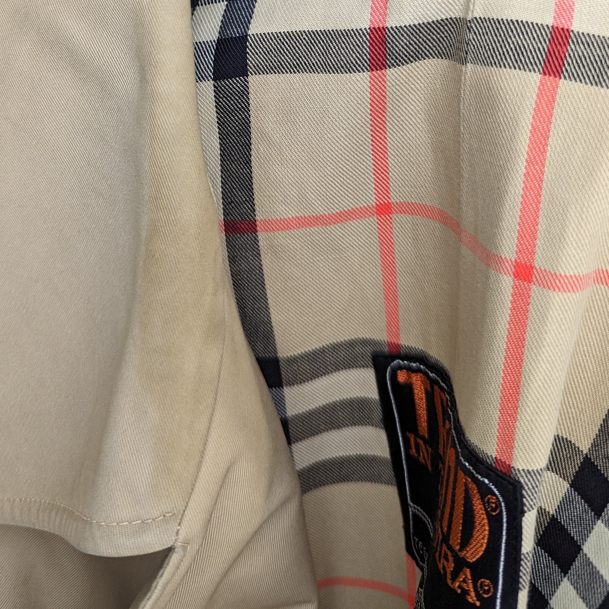 Kuratierter Vintage Onlineshop nachhaltige Secondhand Kleidung online kaufen, Online Shop Vintage, Vintage Online Shop, Second Hand Online Shop, gebraucht, zweite Hand, reused, preloved, Y2K, thriftshop, thriftstore, thrifting, thrift shop, thrift store