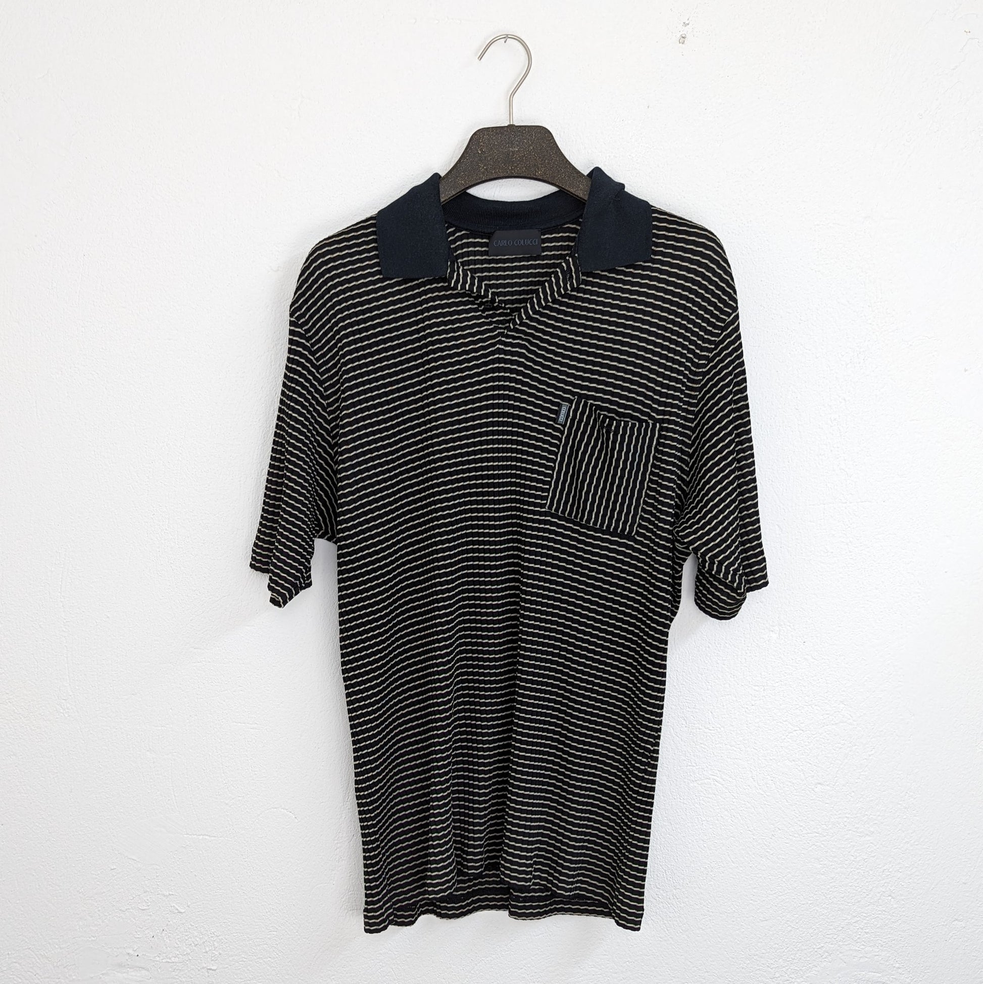 Kuratierter Vintage Onlineshop nachhaltige Secondhand Kleidung online kaufen, Online Shop Vintage, Vintage Online Shop, Second Hand Online Shop, gebraucht, zweite Hand, reused, preloved, Y2K, thriftshop, thriftstore, thrifting, thrift shop, thrift store