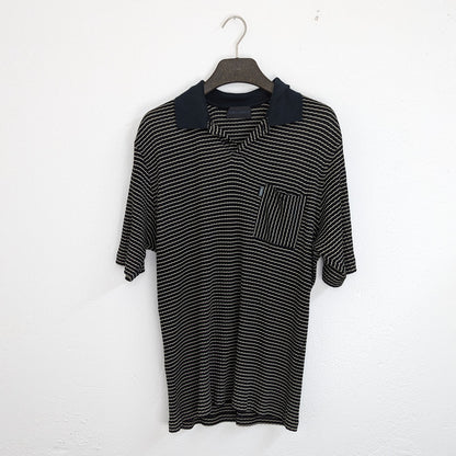 Kuratierter Vintage Onlineshop nachhaltige Secondhand Kleidung online kaufen, Online Shop Vintage, Vintage Online Shop, Second Hand Online Shop, gebraucht, zweite Hand, reused, preloved, Y2K, thriftshop, thriftstore, thrifting, thrift shop, thrift store