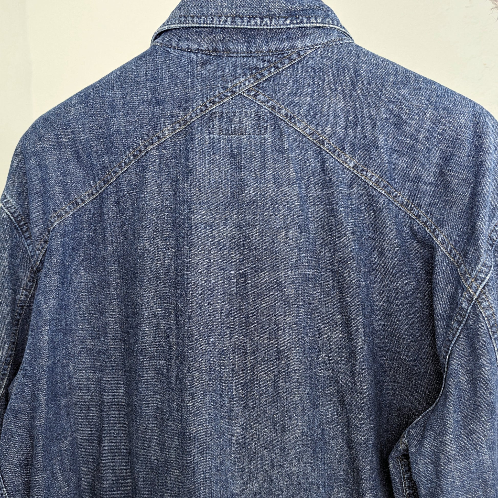Kuratierter Vintage Onlineshop nachhaltige Secondhand Kleidung online kaufen, Online Shop Vintage, Vintage Online Shop, Second Hand Online Shop, gebraucht, zweite Hand, reused, preloved, Y2K, thriftshop, thriftstore, thrifting, thrift shop, thrift store