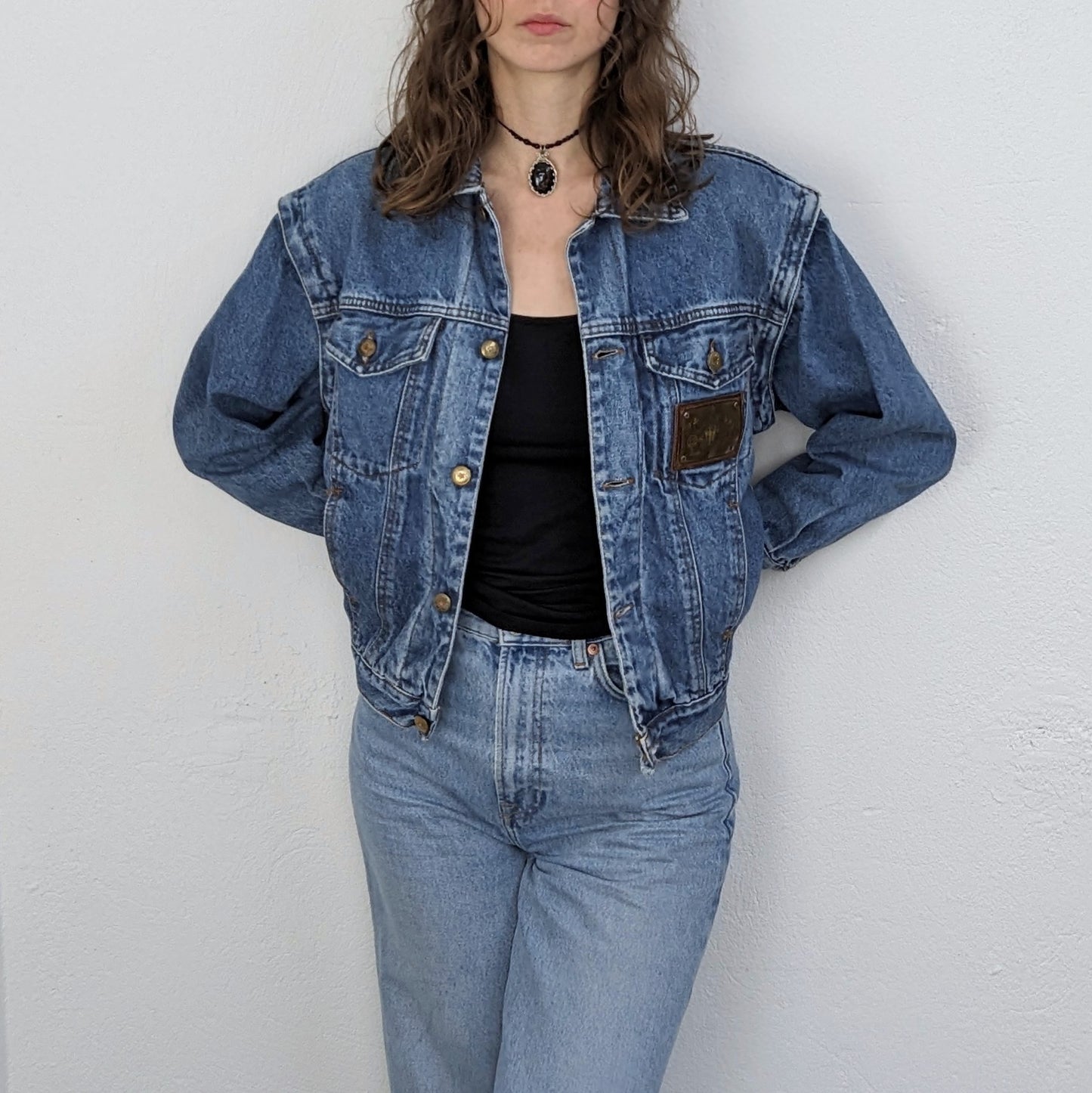 Kuratierter Vintage Onlineshop nachhaltige Secondhand Kleidung online kaufen, Online Shop Vintage, Vintage Online Shop, Second Hand Online Shop, gebraucht, zweite Hand, reused, preloved, Y2K, thriftshop, thriftstore, thrifting, thrift shop, thrift store