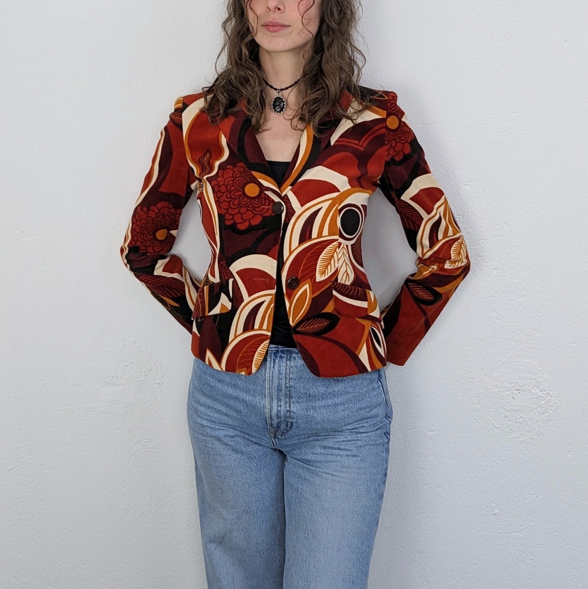 Kuratierter Vintage Onlineshop nachhaltige Secondhand Kleidung online kaufen, Online Shop Vintage, Vintage Online Shop, Second Hand Online Shop, gebraucht, zweite Hand, reused, preloved, Y2K, thriftshop, thriftstore, thrifting, thrift shop, thrift store