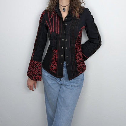 Kuratierter Vintage Onlineshop nachhaltige Secondhand Kleidung online kaufen, Online Shop Vintage, Vintage Online Shop, Second Hand Online Shop, gebraucht, zweite Hand, reused, preloved, Y2K, thriftshop, thriftstore, thrifting, thrift shop, thrift store