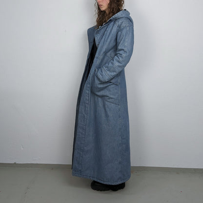 Kuratierter Vintage Onlineshop nachhaltige Secondhand Kleidung online kaufen, Online Shop Vintage, Vintage Online Shop, Second Hand Online Shop, gebraucht, zweite Hand, reused, preloved, Y2K, thriftshop, thriftstore, thrifting, thrift shop, thrift store