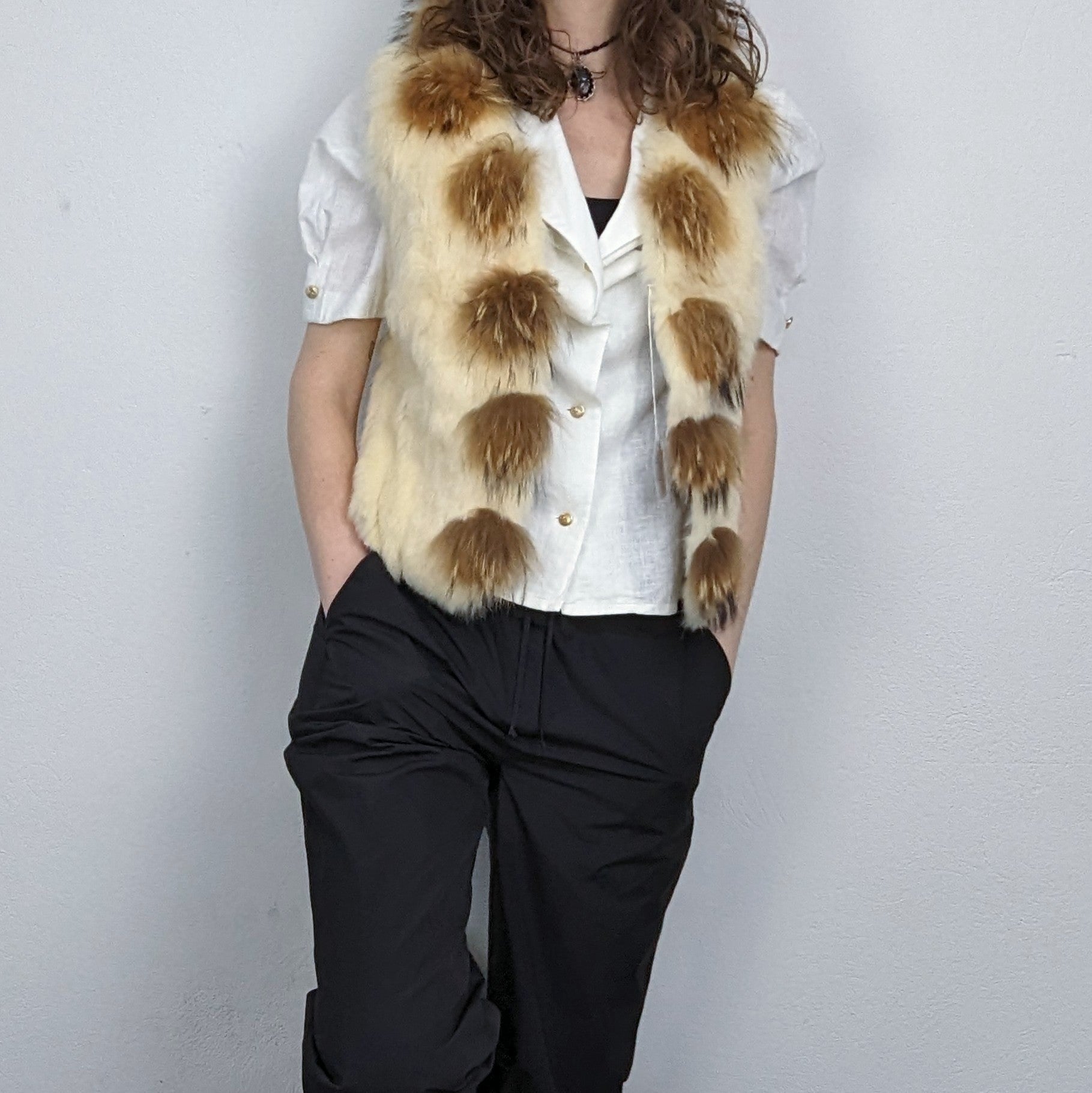 Kuratierter Vintage Onlineshop nachhaltige Secondhand Kleidung online kaufen, Online Shop Vintage, Vintage Online Shop, Second Hand Online Shop, gebraucht, zweite Hand, reused, preloved, Y2K, thriftshop, thriftstore, thrifting, thrift shop, thrift store