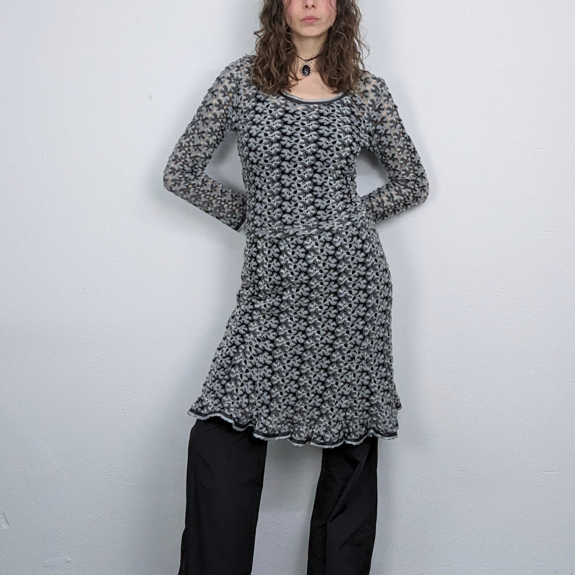 Kuratierter Vintage Onlineshop nachhaltige Secondhand Kleidung online kaufen, Online Shop Vintage, Vintage Online Shop, Second Hand Online Shop, gebraucht, zweite Hand, reused, preloved, Y2K, thriftshop, thriftstore, thrifting, thrift shop, thrift store