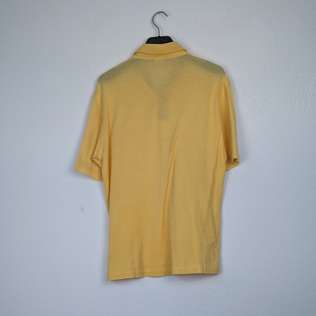 Kuratierter Vintage Onlineshop nachhaltige Secondhand Kleidung online kaufen, Online Shop Vintage, Vintage Online Shop, Second Hand Online Shop, gebraucht, zweite Hand, reused, preloved, Y2K, thriftshop, thriftstore, thrifting, thrift shop, thrift store