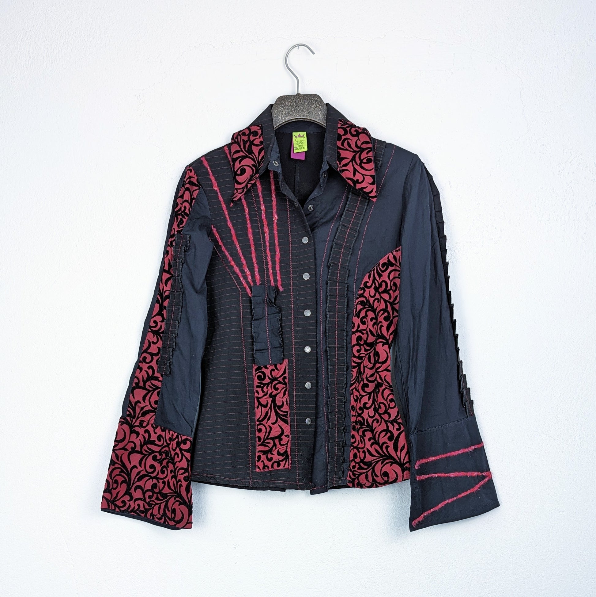Kuratierter Vintage Onlineshop nachhaltige Secondhand Kleidung online kaufen, Online Shop Vintage, Vintage Online Shop, Second Hand Online Shop, gebraucht, zweite Hand, reused, preloved, Y2K, thriftshop, thriftstore, thrifting, thrift shop, thrift store