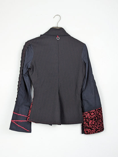 Kuratierter Vintage Onlineshop nachhaltige Secondhand Kleidung online kaufen, Online Shop Vintage, Vintage Online Shop, Second Hand Online Shop, gebraucht, zweite Hand, reused, preloved, Y2K, thriftshop, thriftstore, thrifting, thrift shop, thrift store