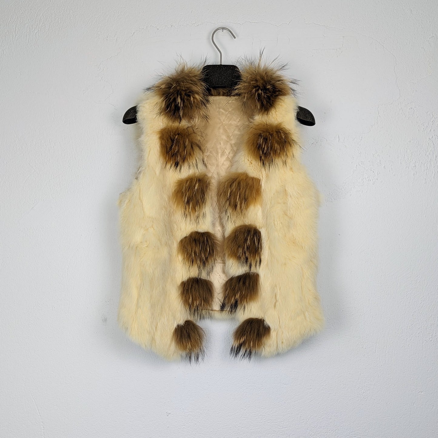 Kuratierter Vintage Onlineshop nachhaltige Secondhand Kleidung online kaufen, Online Shop Vintage, Vintage Online Shop, Second Hand Online Shop, gebraucht, zweite Hand, reused, preloved, Y2K, thriftshop, thriftstore, thrifting, thrift shop, thrift store