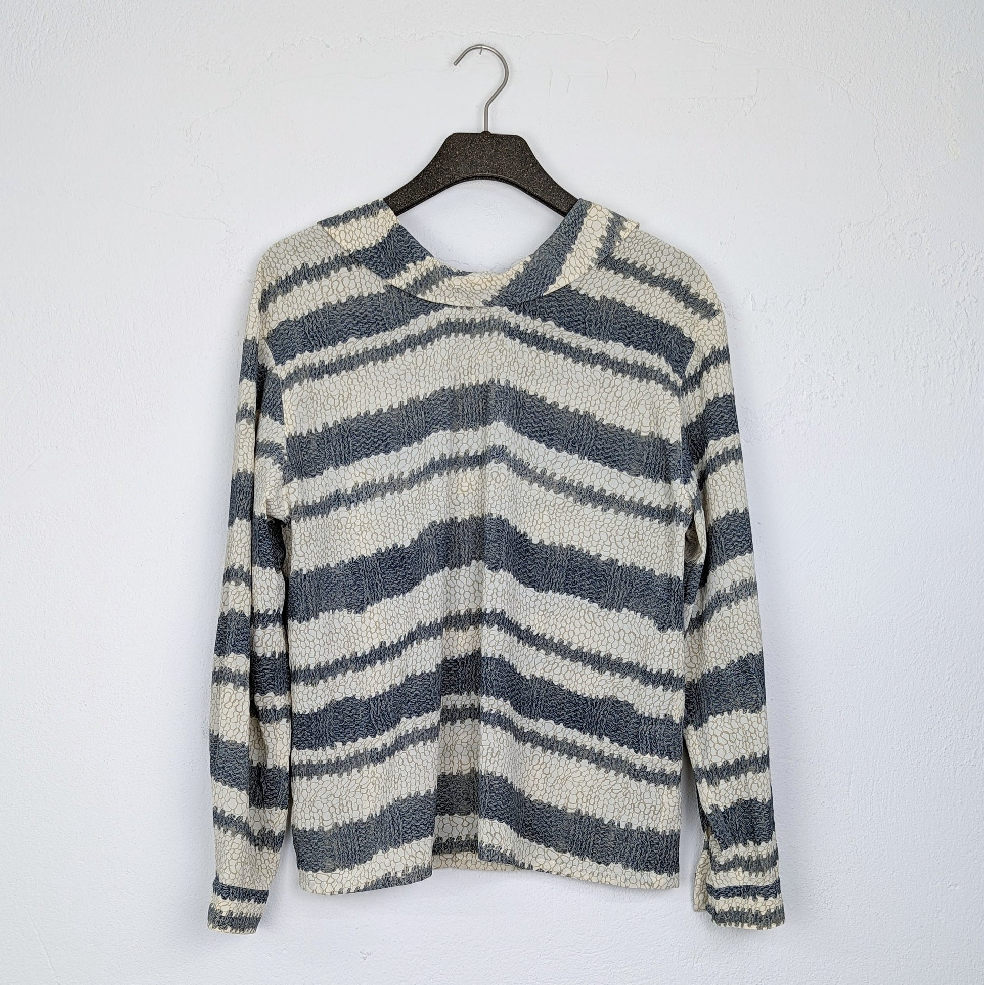Kuratierter Vintage Onlineshop nachhaltige Secondhand Kleidung online kaufen, Online Shop Vintage, Vintage Online Shop, Second Hand Online Shop, gebraucht, zweite Hand, reused, preloved, Y2K, thriftshop, thriftstore, thrifting, thrift shop, thrift store