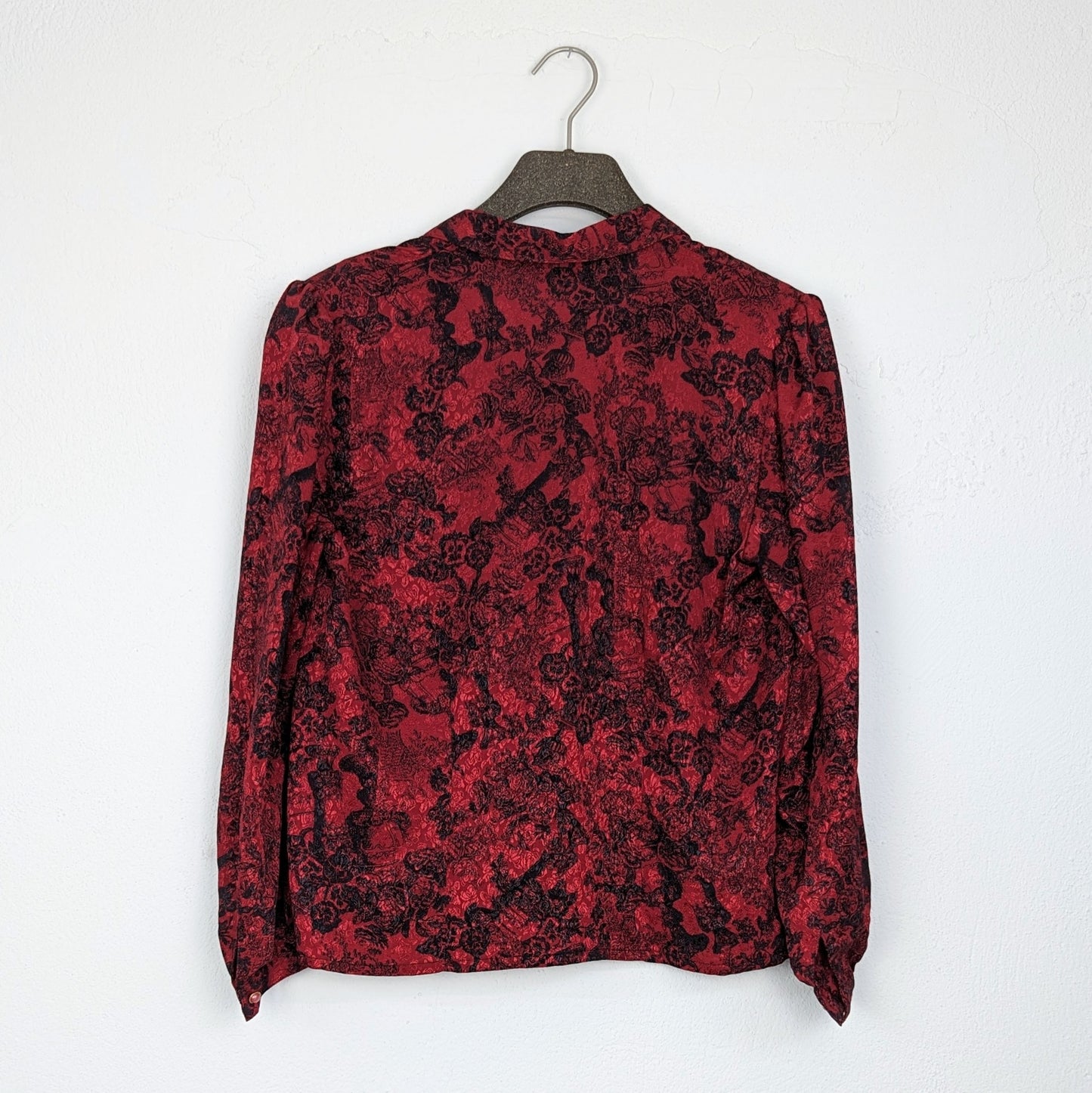 Kuratierter Vintage Onlineshop nachhaltige Secondhand Kleidung online kaufen, Online Shop Vintage, Vintage Online Shop, Second Hand Online Shop, gebraucht, zweite Hand, reused, preloved, Y2K, thriftshop, thriftstore, thrifting, thrift shop, thrift store