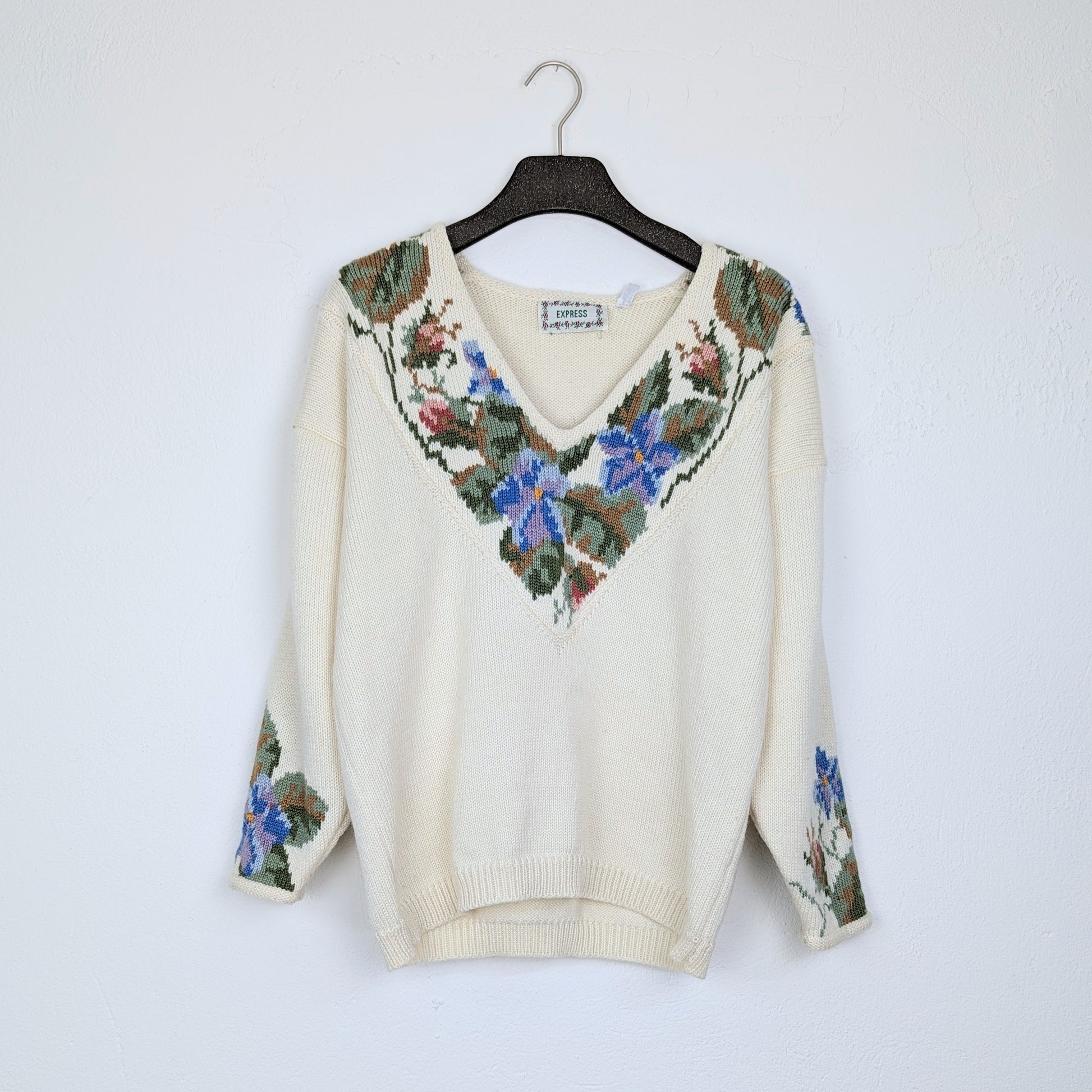 Kuratierter Vintage Onlineshop nachhaltige Secondhand Kleidung online kaufen, Online Shop Vintage, Vintage Online Shop, Second Hand Online Shop, gebraucht, zweite Hand, reused, preloved, Y2K, thriftshop, thriftstore, thrifting, thrift shop, thrift store