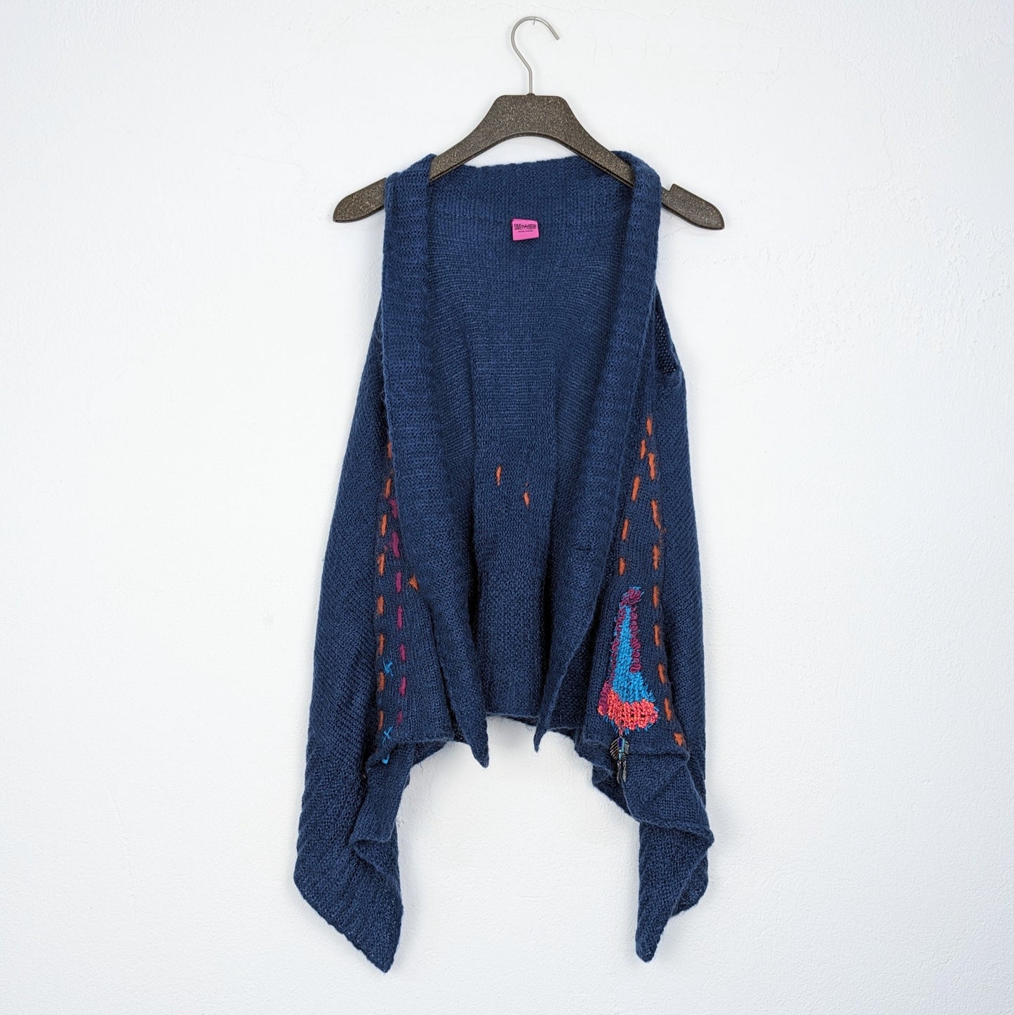Kuratierter Vintage Onlineshop nachhaltige Secondhand Kleidung online kaufen, Online Shop Vintage, Vintage Online Shop, Second Hand Online Shop, gebraucht, zweite Hand, reused, preloved, Y2K, thriftshop, thriftstore, thrifting, thrift shop, thrift store