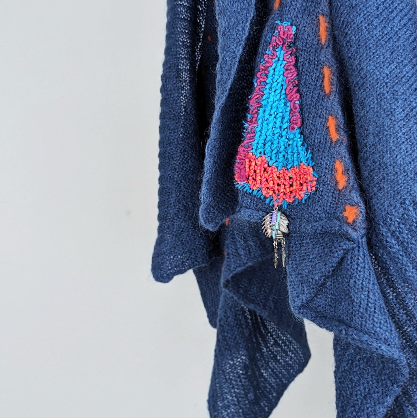 Kuratierter Vintage Onlineshop nachhaltige Secondhand Kleidung online kaufen, Online Shop Vintage, Vintage Online Shop, Second Hand Online Shop, gebraucht, zweite Hand, reused, preloved, Y2K, thriftshop, thriftstore, thrifting, thrift shop, thrift store