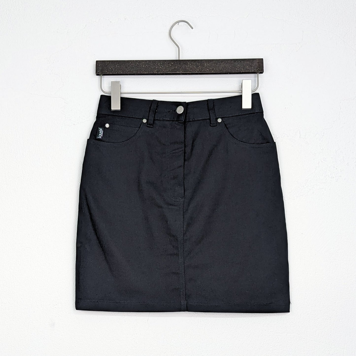 Kuratierter Vintage Onlineshop nachhaltige Secondhand Kleidung online kaufen, Online Shop Vintage, Vintage Online Shop, Second Hand Online Shop, gebraucht, zweite Hand, reused, preloved, Y2K, thriftshop, thriftstore, thrifting, thrift shop, thrift store