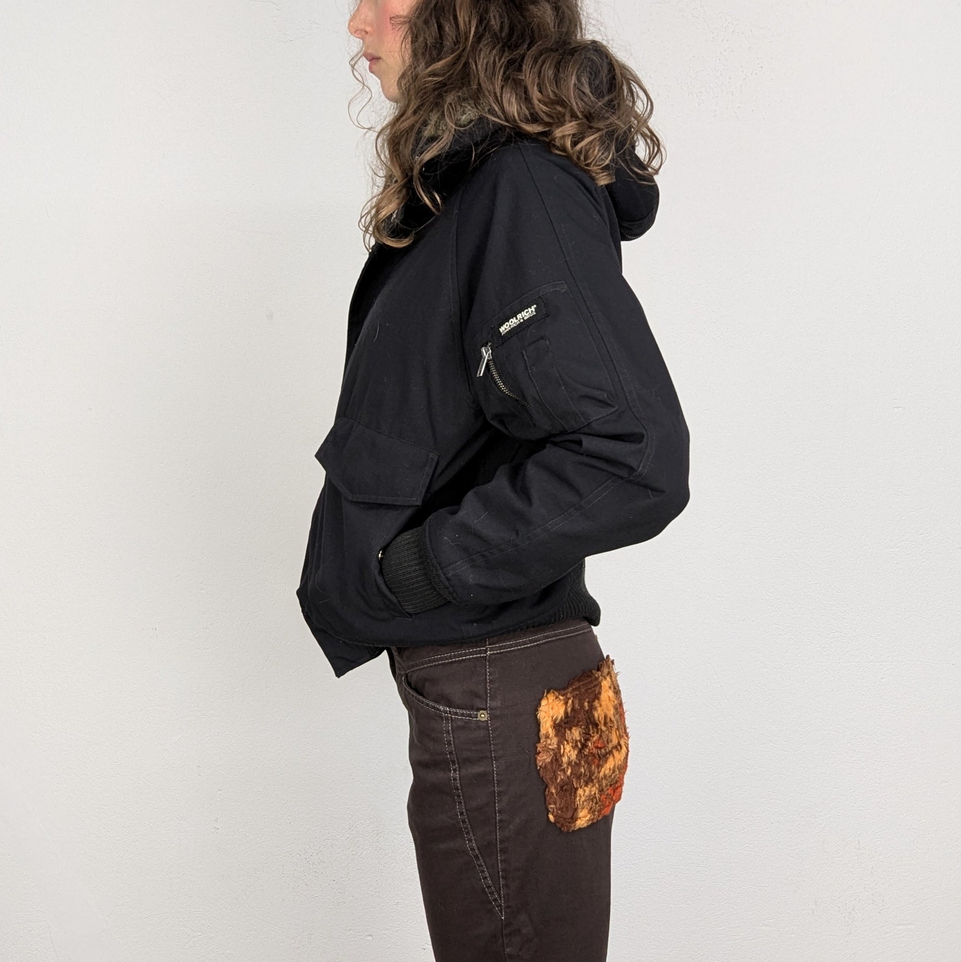 Kuratierter Vintage Onlineshop nachhaltige Secondhand Kleidung online kaufen, Online Shop Vintage, Vintage Online Shop, Second Hand Online Shop, gebraucht, zweite Hand, reused, preloved, Y2K, thriftshop, thriftstore, thrifting, thrift shop, thrift store
