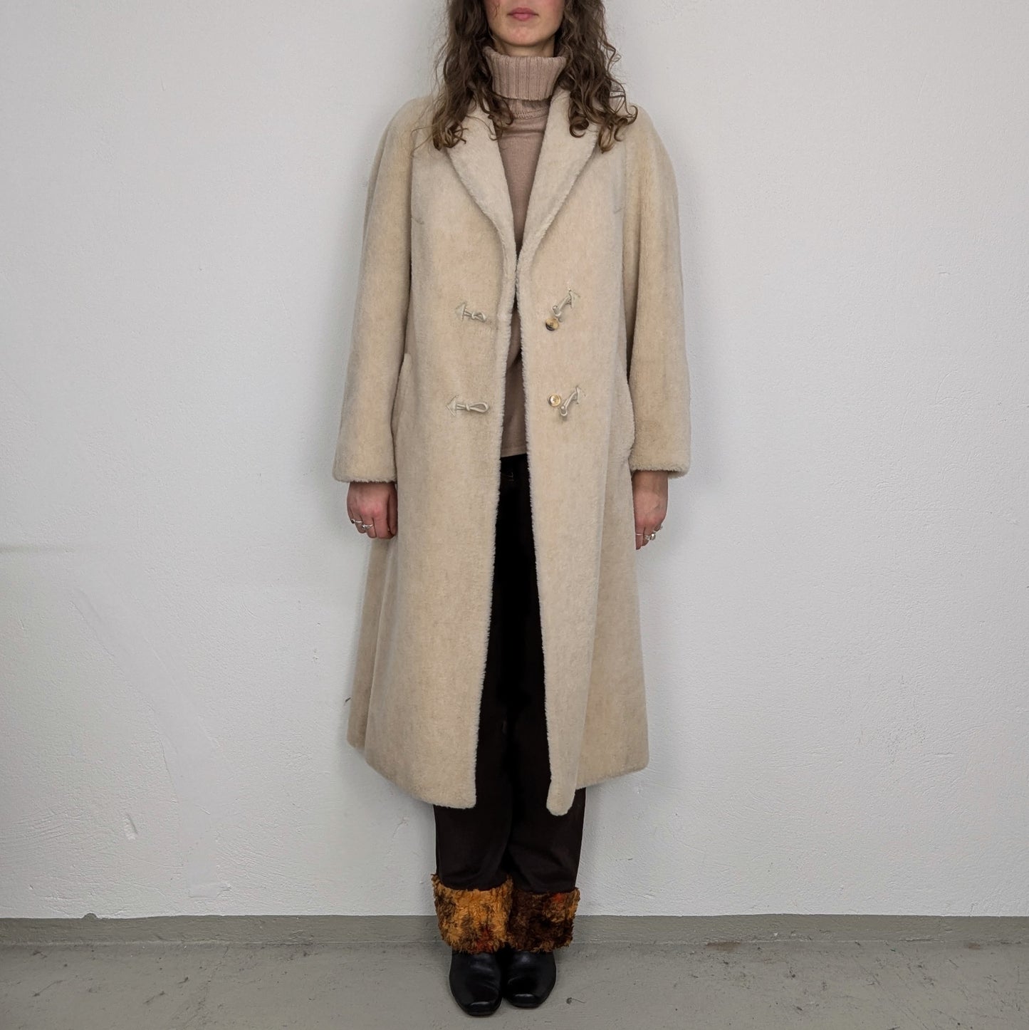 Kuratierter Vintage Onlineshop nachhaltige Secondhand Kleidung online kaufen, Online Shop Vintage, Vintage Online Shop, Second Hand Online Shop, gebraucht, zweite Hand, reused, preloved, Y2K, thriftshop, thriftstore, thrifting, thrift shop, thrift store