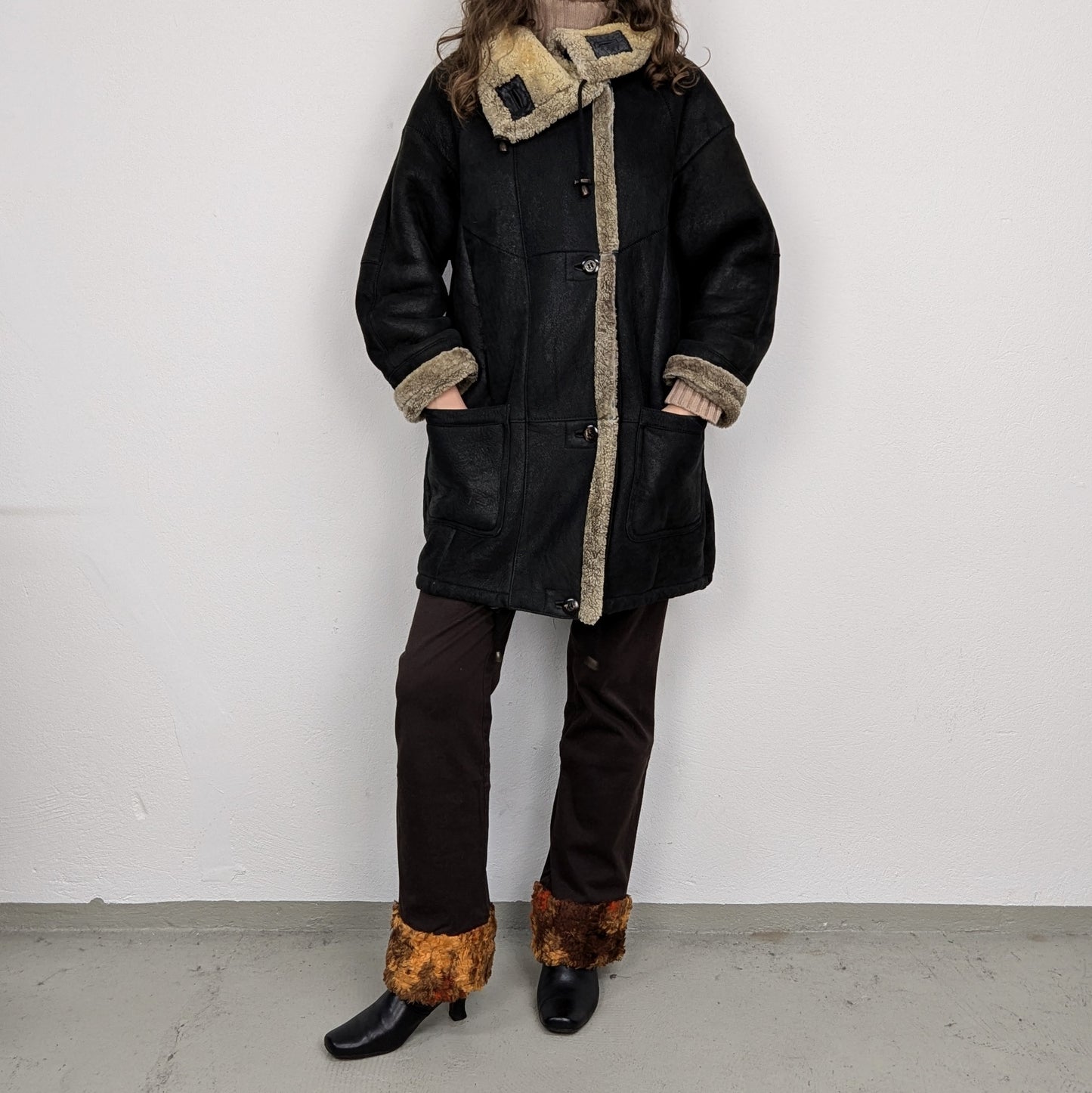 Kuratierter Vintage Onlineshop nachhaltige Secondhand Kleidung online kaufen, Online Shop Vintage, Vintage Online Shop, Second Hand Online Shop, gebraucht, zweite Hand, reused, preloved, Y2K, thriftshop, thriftstore, thrifting, thrift shop, thrift store