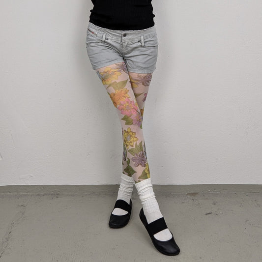 Kuratierter Vintage Onlineshop nachhaltige Secondhand Kleidung online kaufen, Online Shop Vintage, Vintage Online Shop, Second Hand Online Shop, gebraucht, zweite Hand, reused, preloved, Y2K, thriftshop, thriftstore, thrifting, thrift shop, thrift store