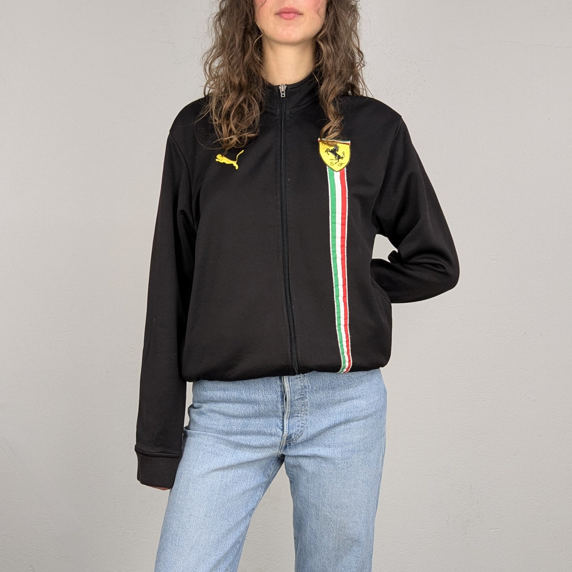 Kuratierter Vintage Onlineshop nachhaltige Secondhand Kleidung online kaufen, Online Shop Vintage, Vintage Online Shop, Second Hand Online Shop, gebraucht, zweite Hand, reused, preloved, Y2K, thriftshop, thriftstore, thrifting, thrift shop, thrift store
