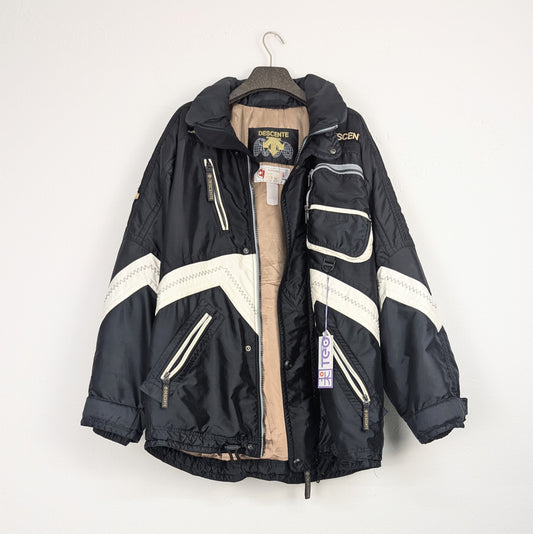 Kuratierter Vintage Onlineshop nachhaltige Secondhand Kleidung online kaufen, Online Shop Vintage, Vintage Online Shop, Second Hand Online Shop, gebraucht, zweite Hand, reused, preloved, Y2K, thriftshop, thriftstore, thrifting, thrift shop, thrift store