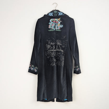 Kuratierter Vintage Onlineshop nachhaltige Secondhand Kleidung online kaufen, Online Shop Vintage, Vintage Online Shop, Second Hand Online Shop, gebraucht, zweite Hand, reused, preloved, Y2K, thriftshop, thriftstore, thrifting, thrift shop, thrift store