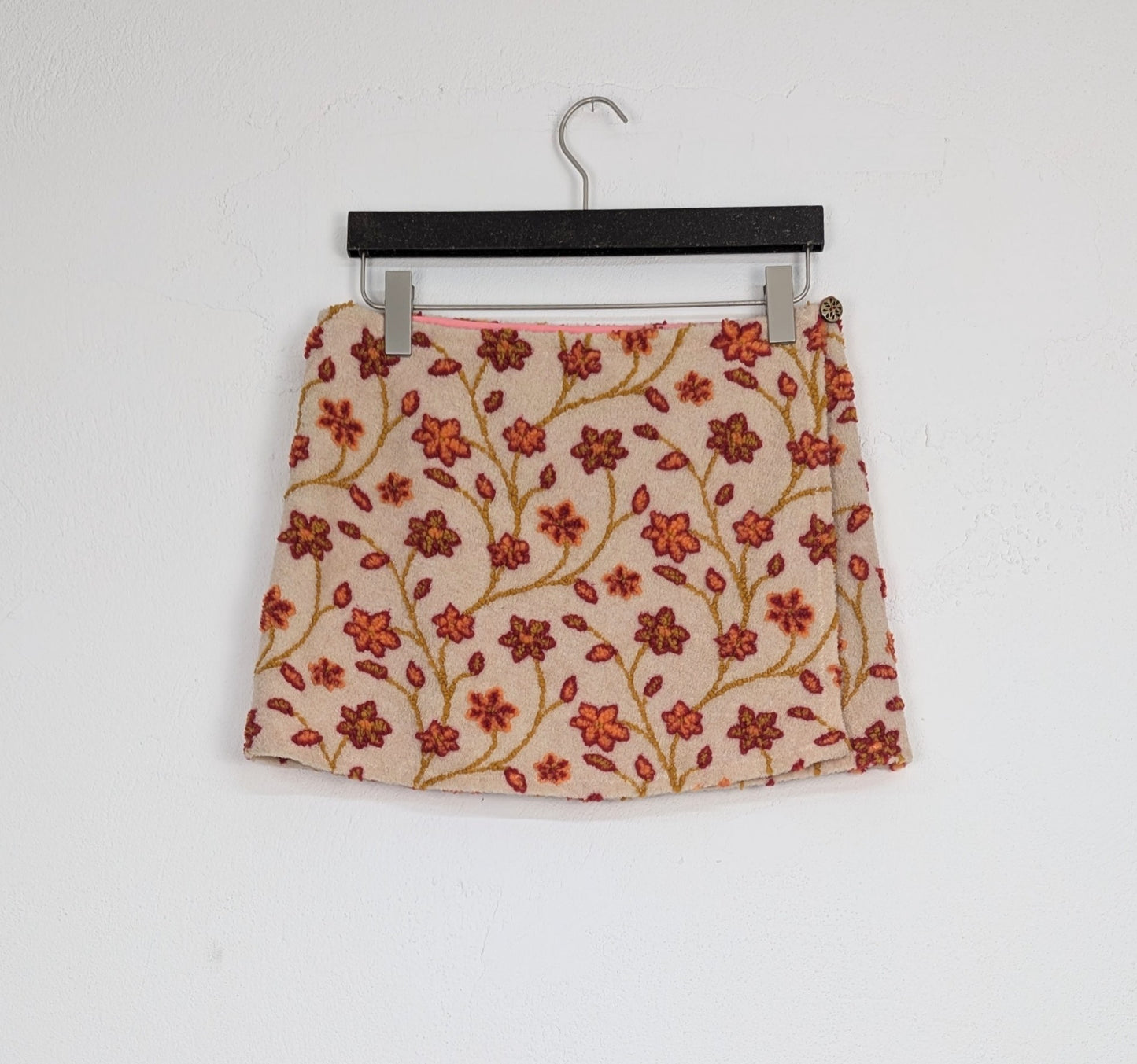 Kuratierter Vintage Onlineshop nachhaltige Secondhand Kleidung online kaufen, Online Shop Vintage, Vintage Online Shop, Second Hand Online Shop, gebraucht, zweite Hand, reused, preloved, Y2K, thriftshop, thriftstore, thrifting, thrift shop, thrift store